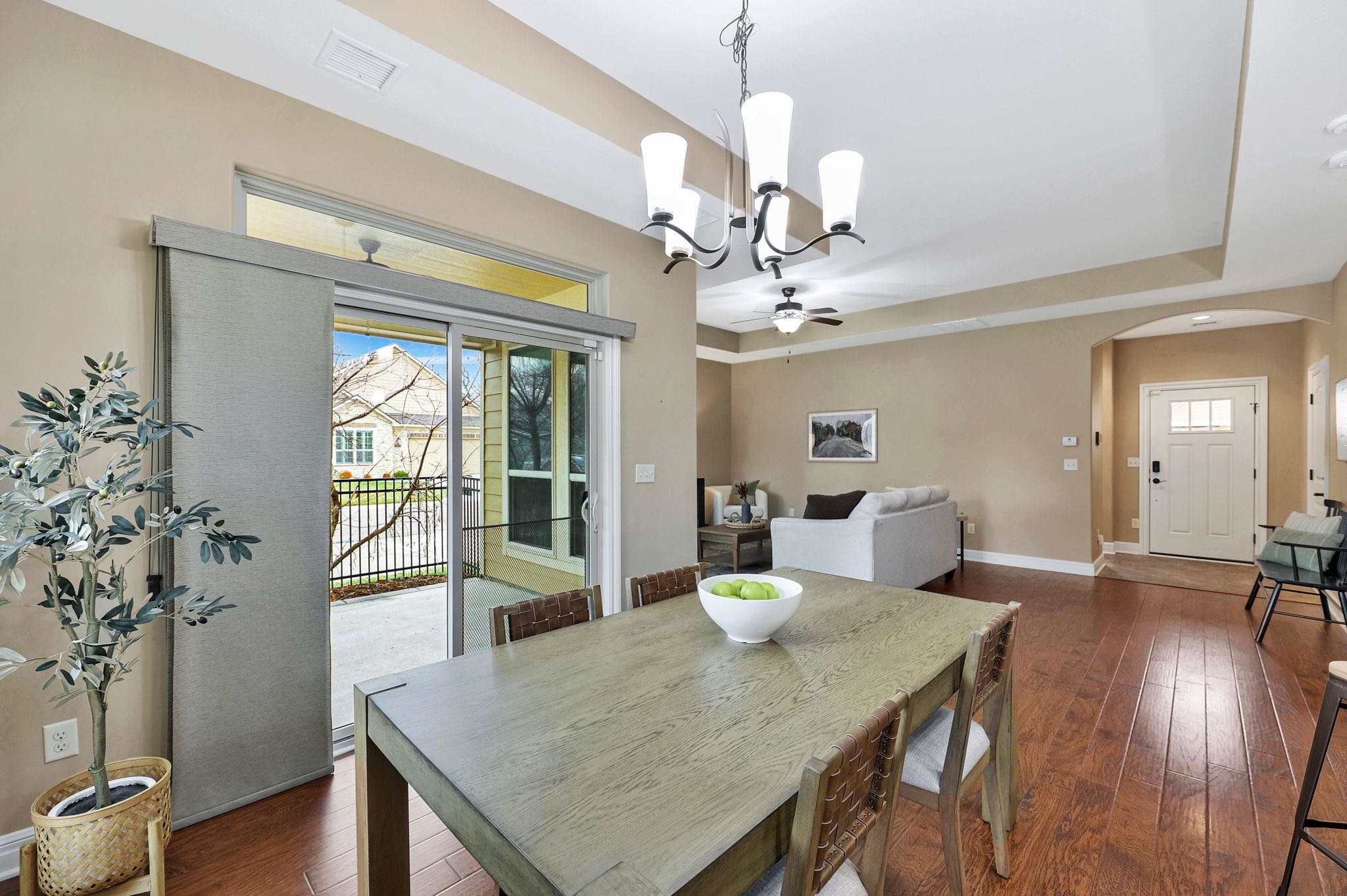 Wichita, Kansas 67235, United States, 2 Bedrooms Bedrooms, ,2 BathroomsBathrooms,Residential,Pending,63265