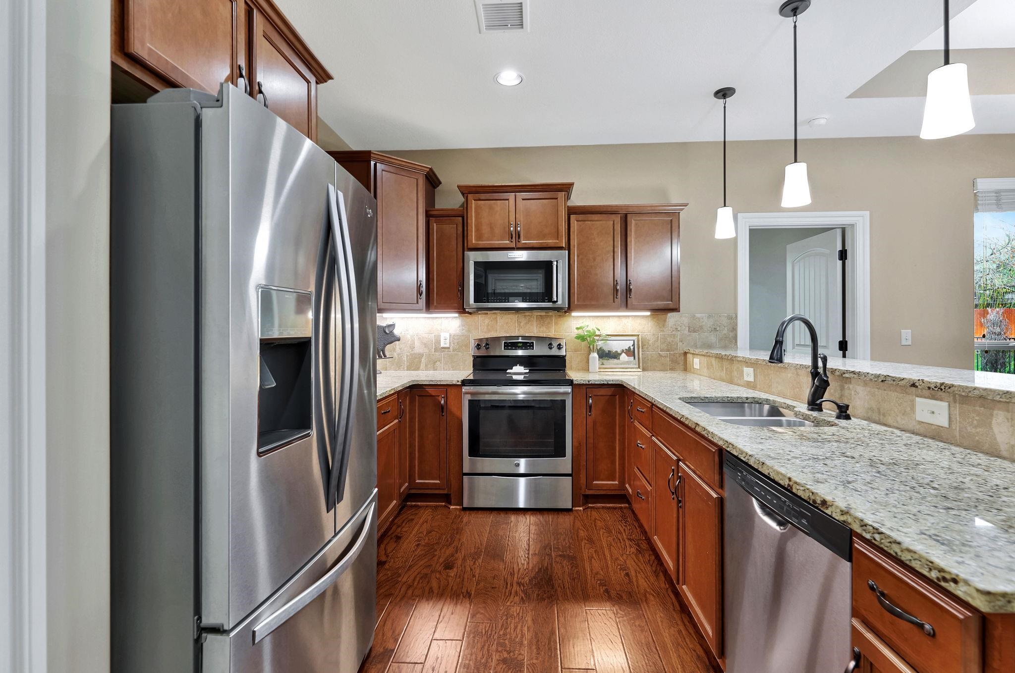 Wichita, Kansas 67235, United States, 2 Bedrooms Bedrooms, ,2 BathroomsBathrooms,Residential,Pending,63265