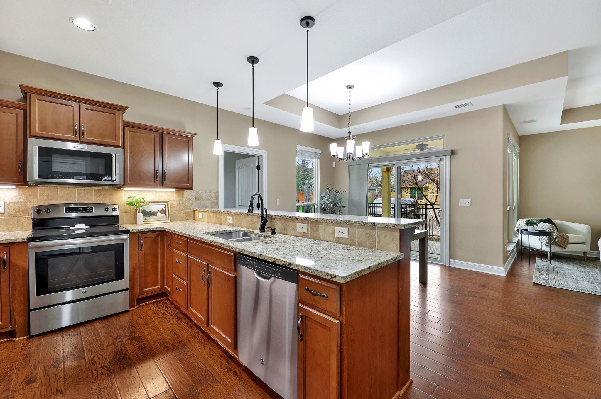 Wichita, Kansas 67235, United States, 2 Bedrooms Bedrooms, ,2 BathroomsBathrooms,Residential,Pending,63265