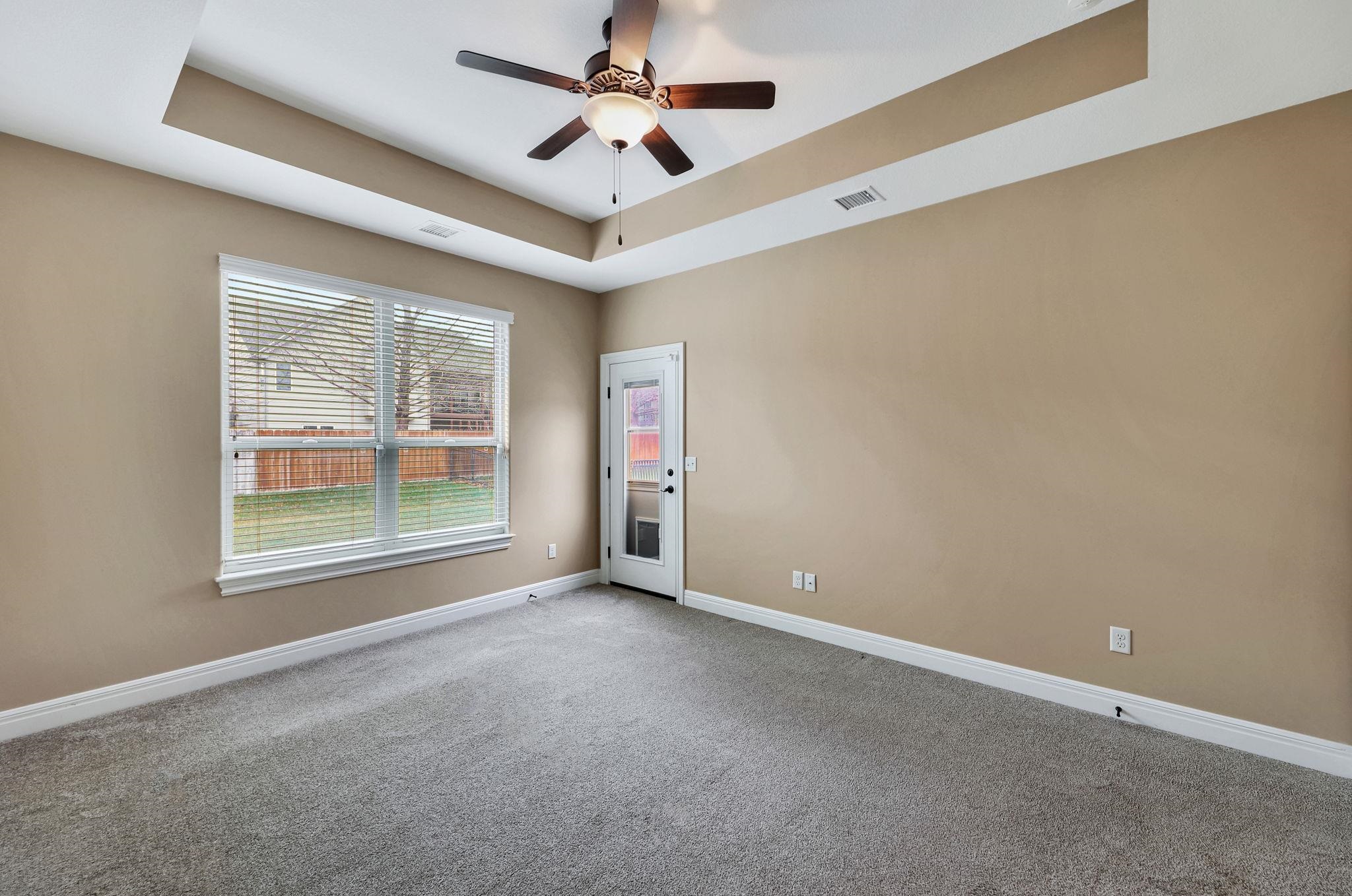 Wichita, Kansas 67235, United States, 2 Bedrooms Bedrooms, ,2 BathroomsBathrooms,Residential,Pending,63265