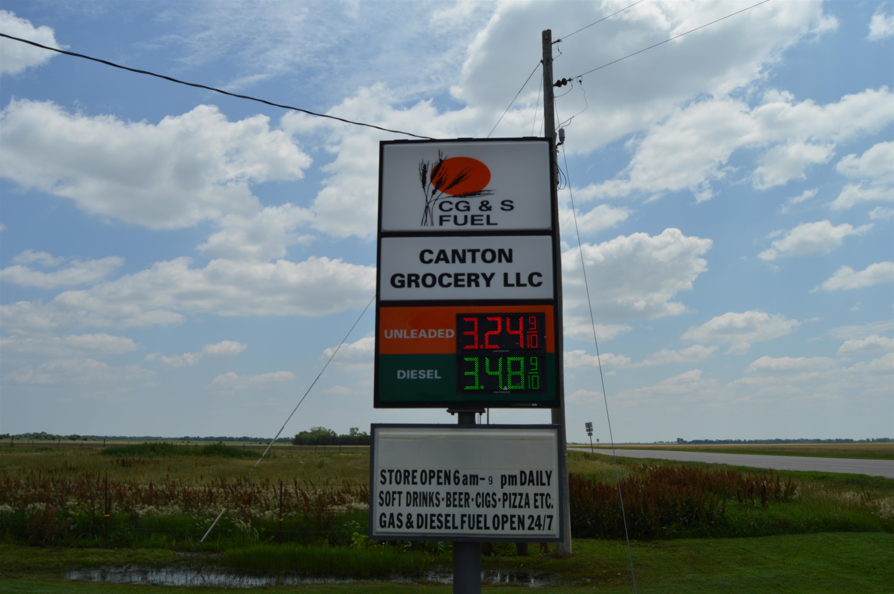 Canton, Kansas 67428, United States, ,Commercial,Pending,72471