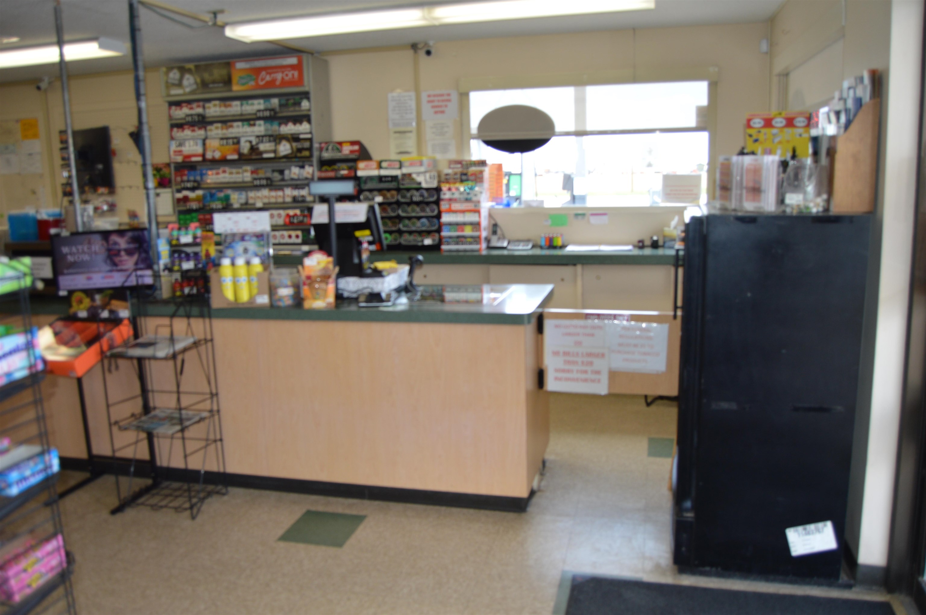 Canton, Kansas 67428, United States, ,Commercial,Pending,72471