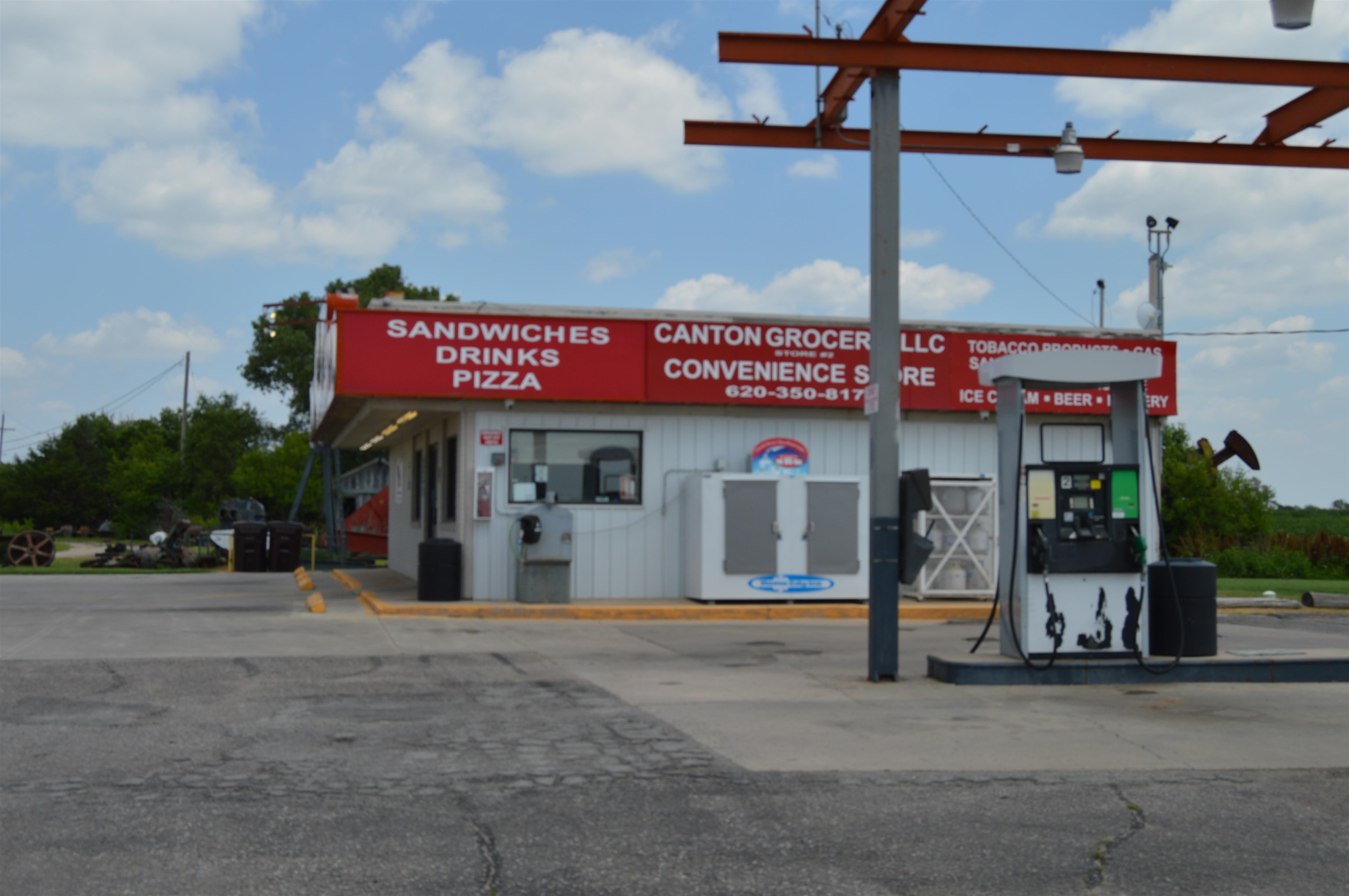 Canton, Kansas 67428, United States, ,Commercial,Pending,72471