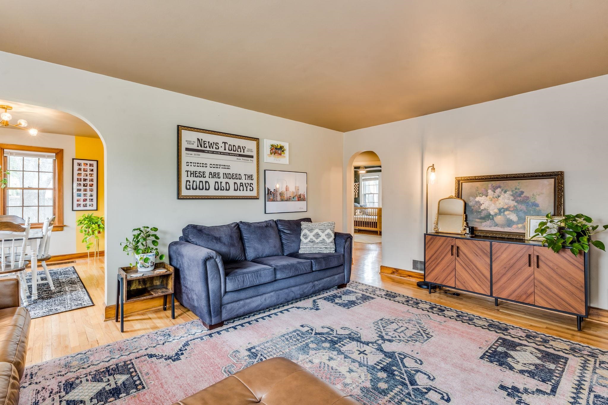 556 S Poplar St, Wichita, Kansas image 4
