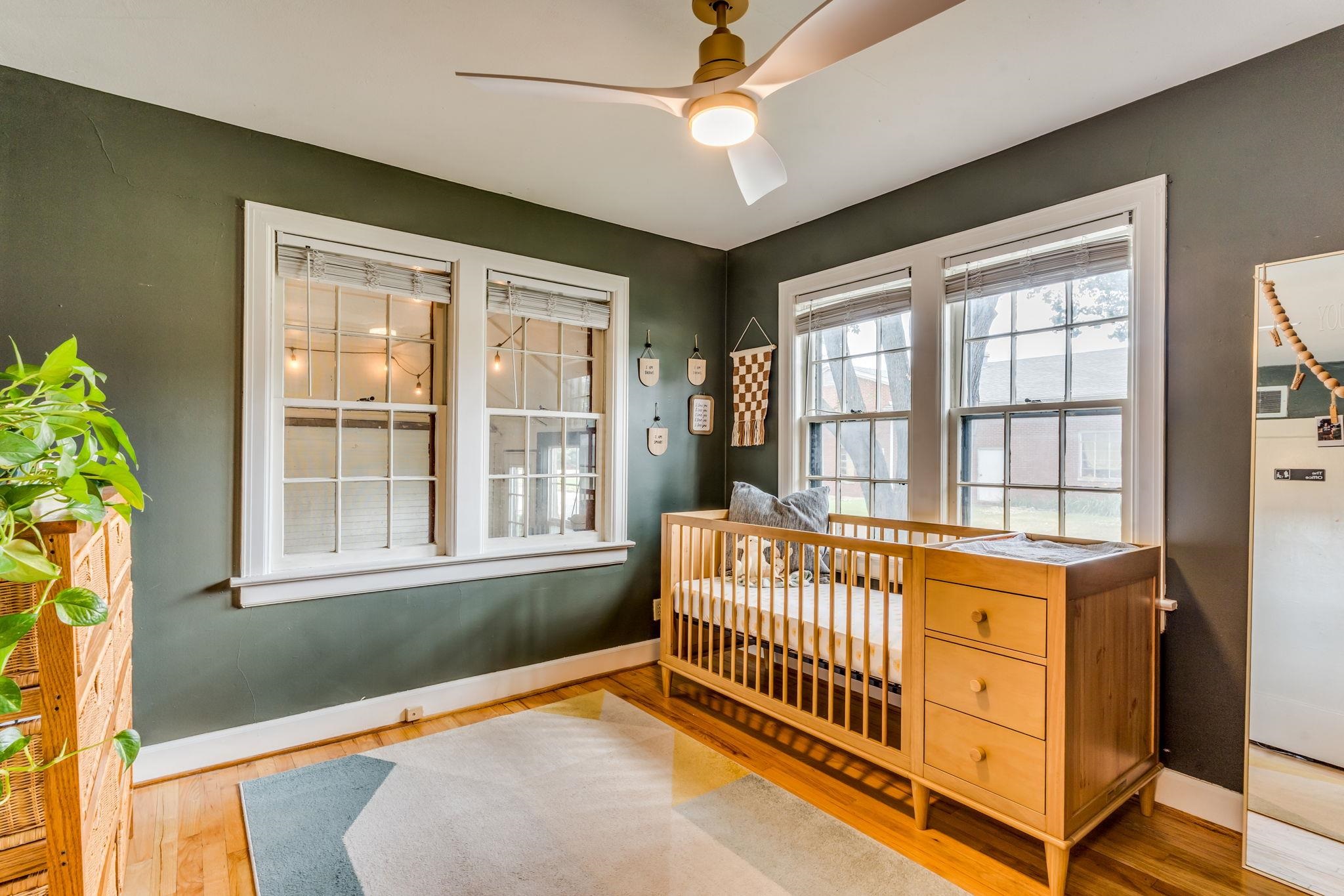 556 S Poplar St, Wichita, Kansas image 13
