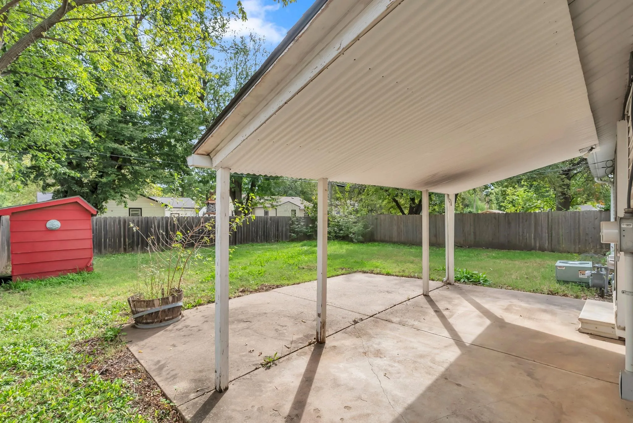 Wichita, Kansas 67218, United States, 2 Bedrooms Bedrooms, ,1 BathroomBathrooms,Residential,Active,227477