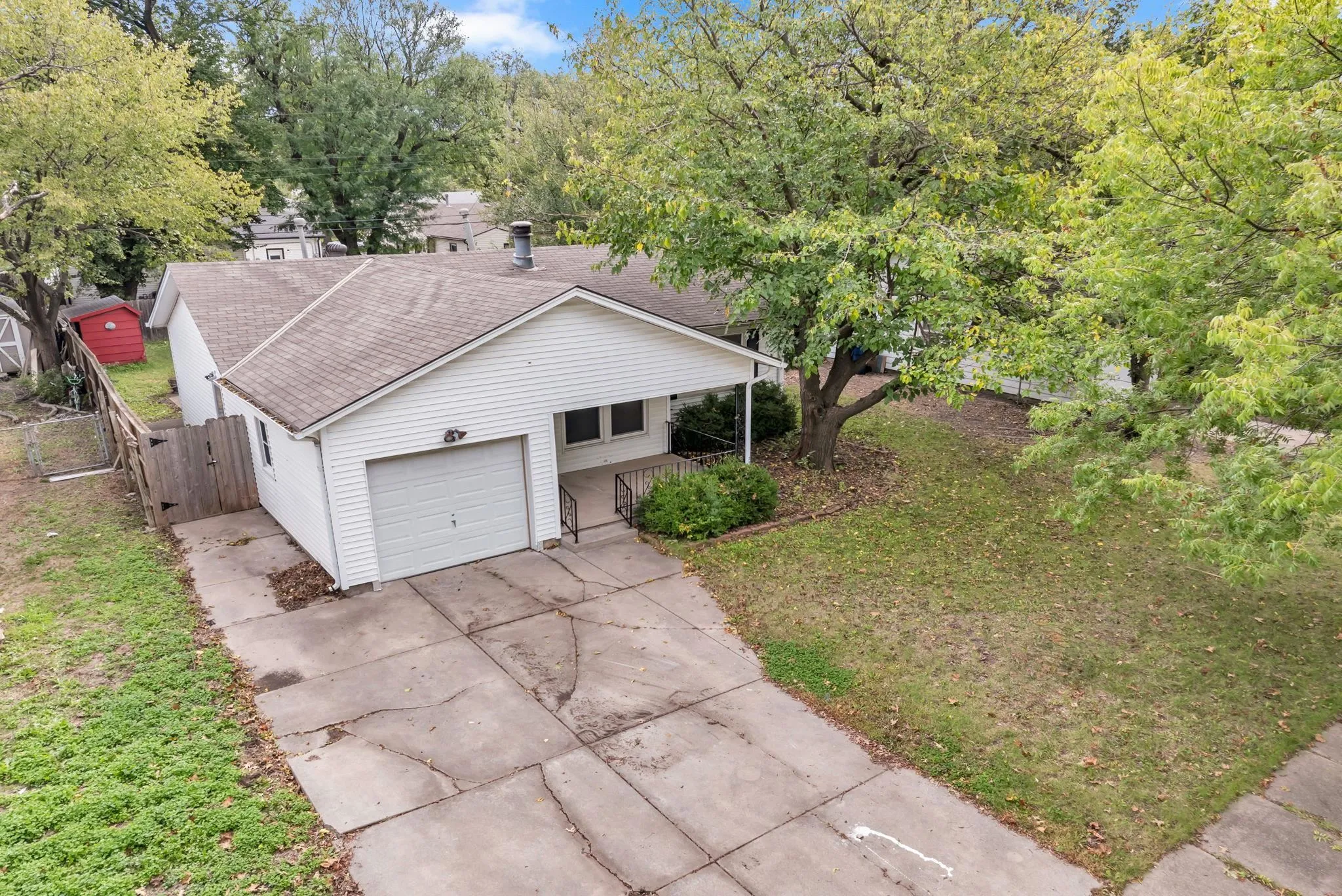 Wichita, Kansas 67218, United States, 2 Bedrooms Bedrooms, ,1 BathroomBathrooms,Residential,Active,227477