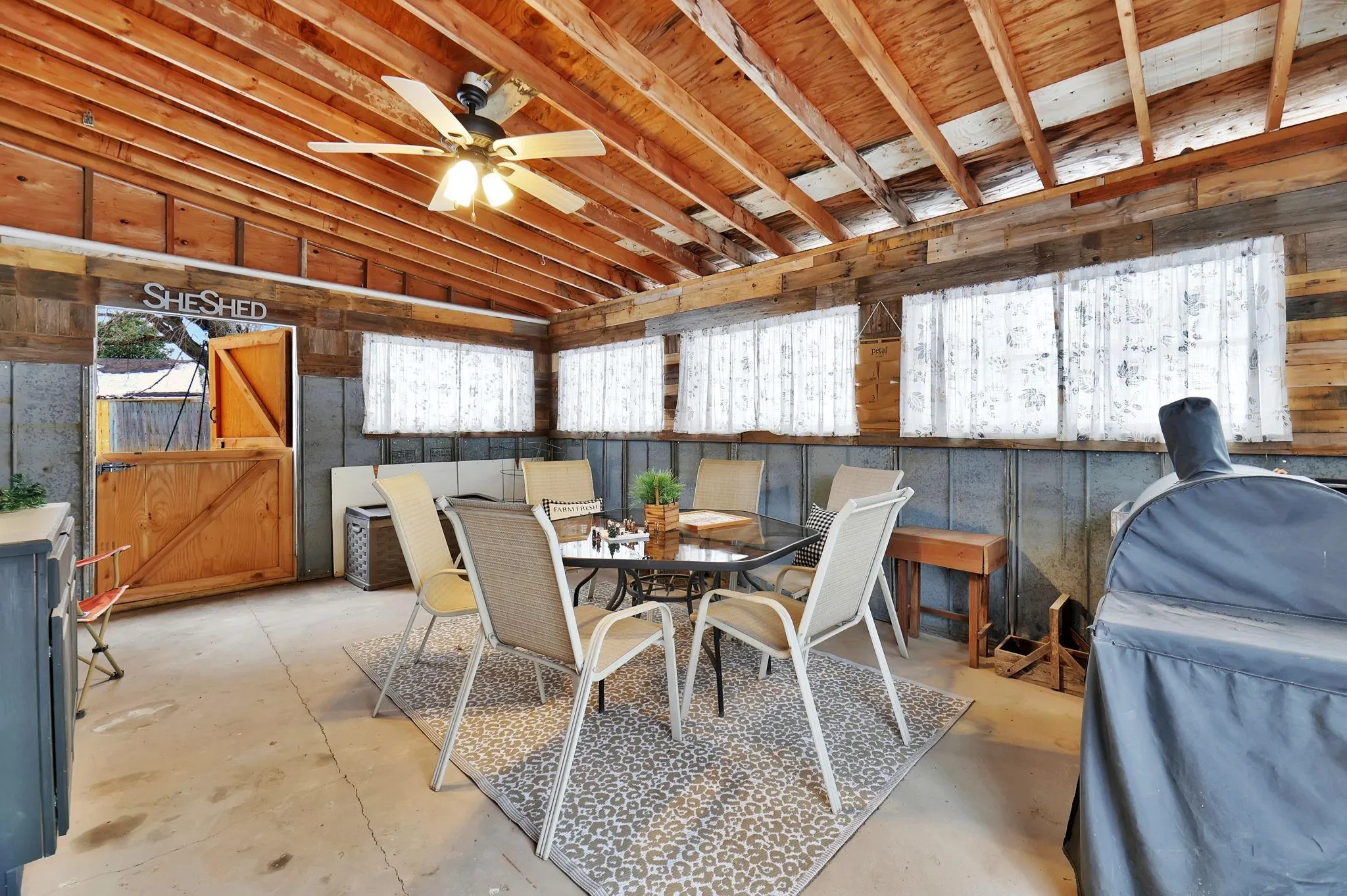 Augusta, Kansas 67010, United States, 3 Bedrooms Bedrooms, ,3 BathroomsBathrooms,Residential,Pending,16848