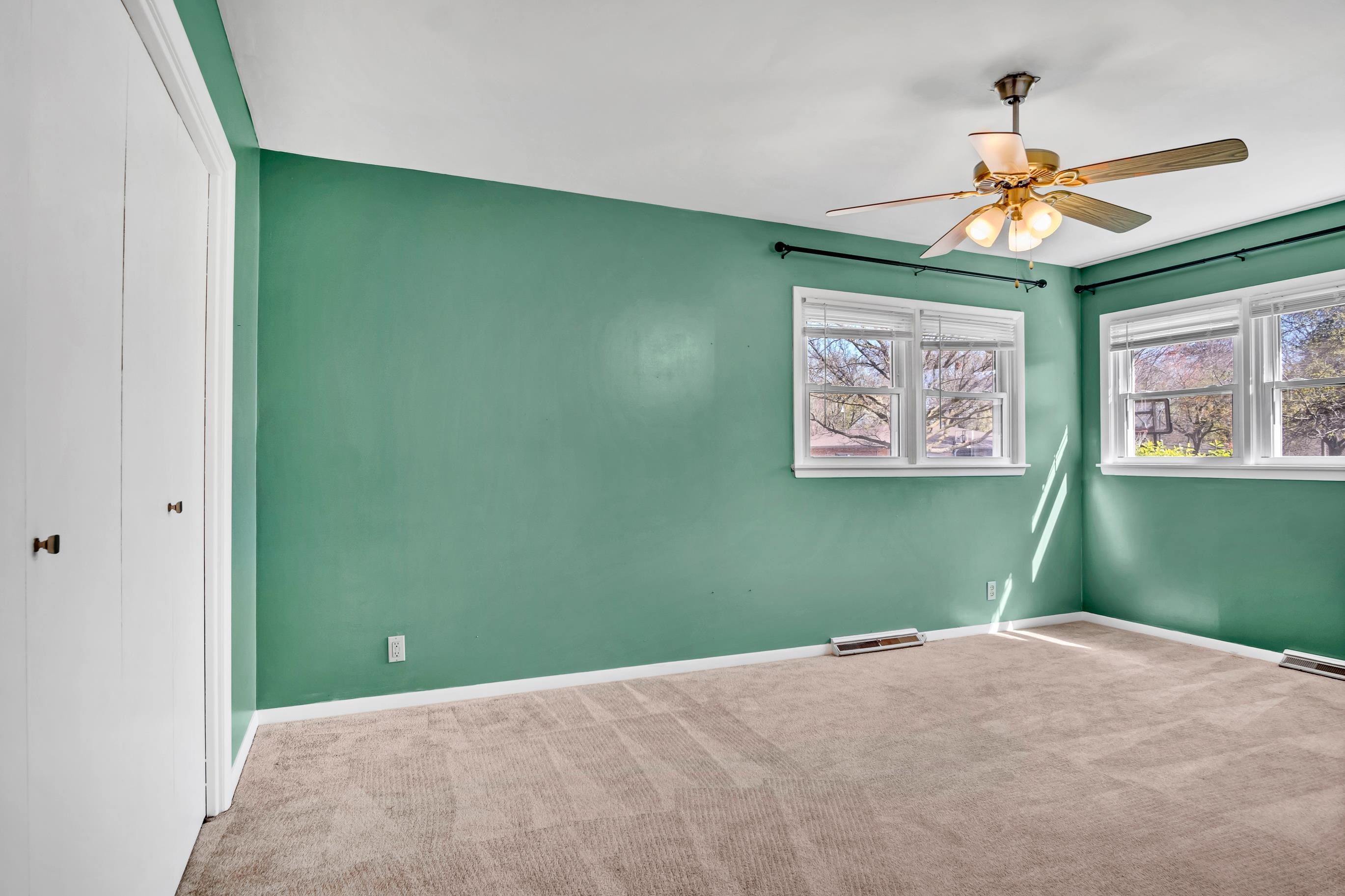 209 S College Dr, Hesston, Kansas image 22