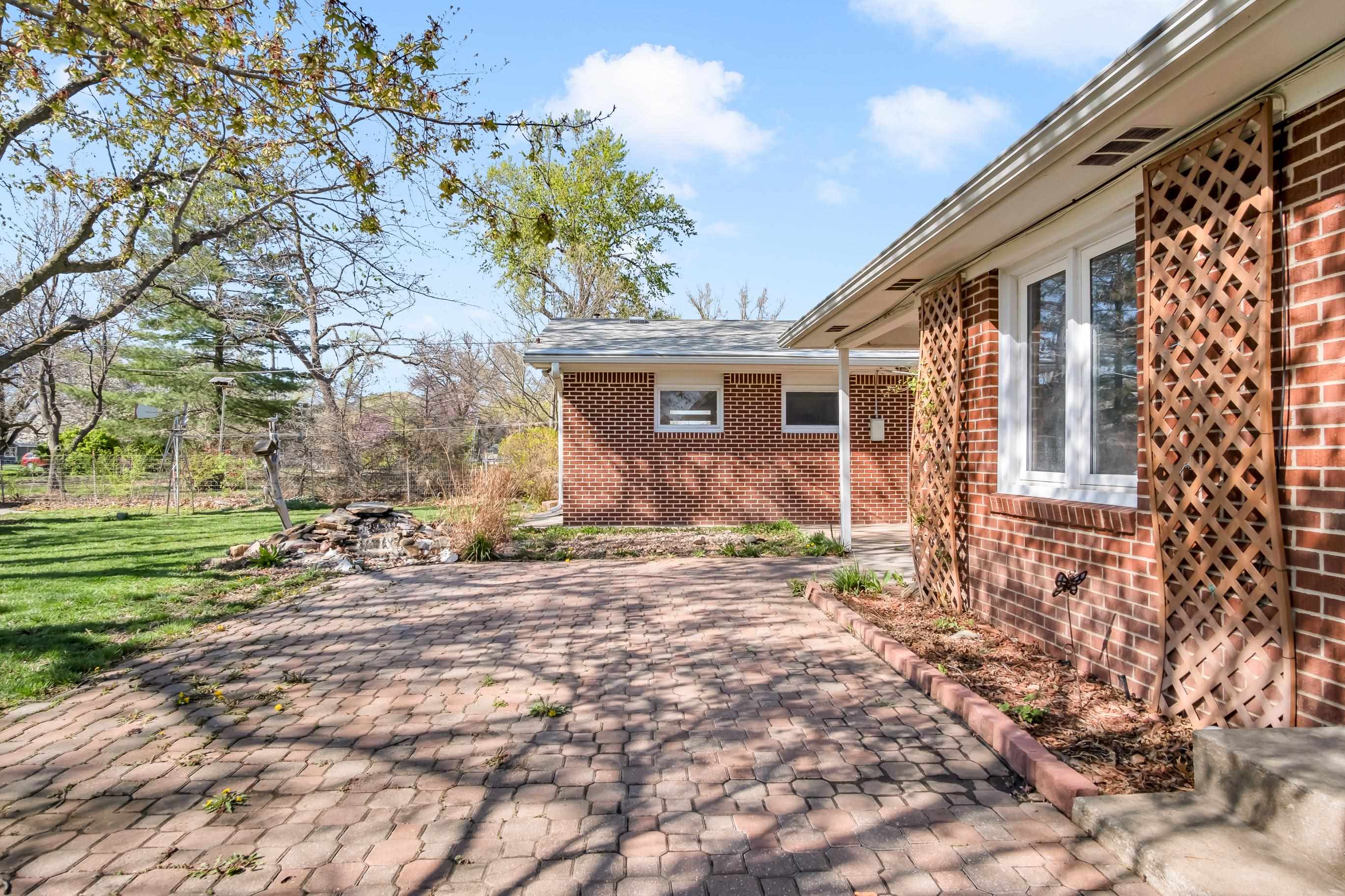 209 S College Dr, Hesston, Kansas image 32