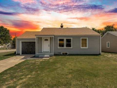 Homes For Sale - 2602 S Mosley St<br/> Wichita, KS 67216