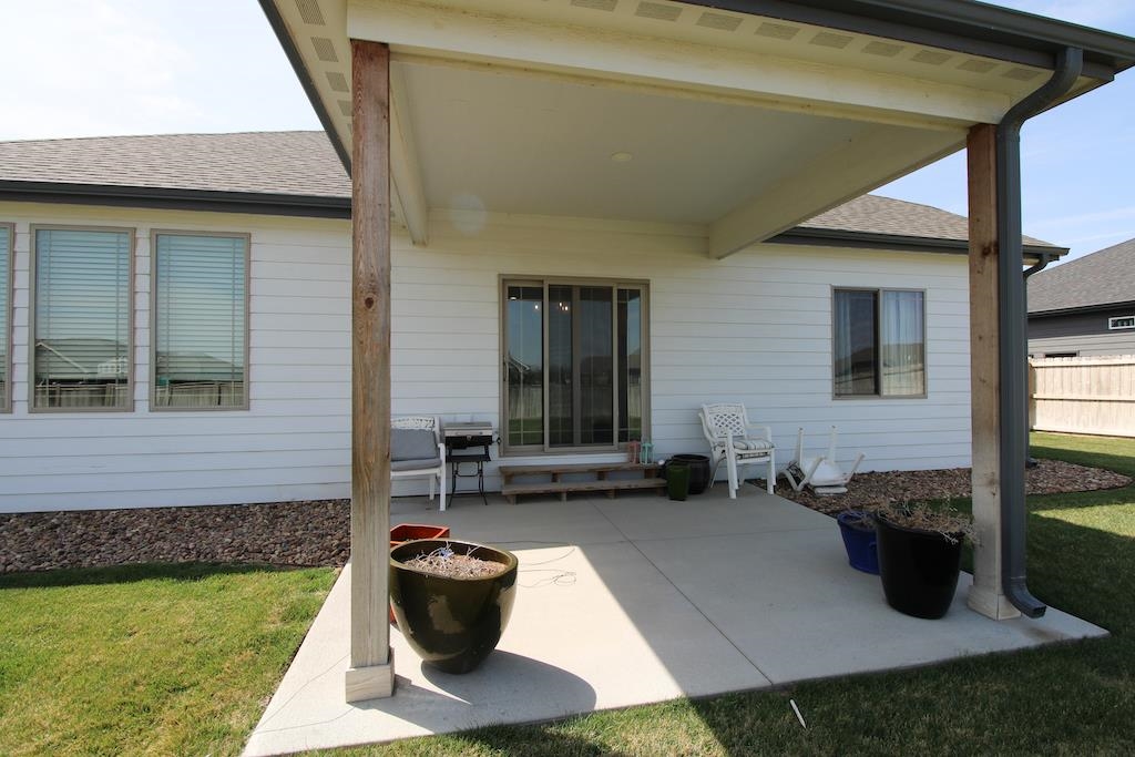 2749 Wet Stone Dr, Salina, Kansas image 23