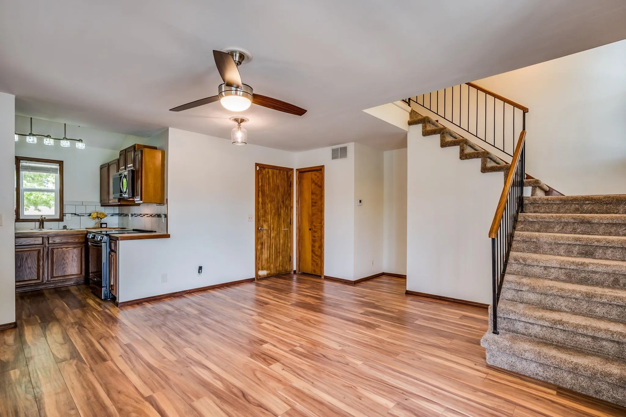 Wichita, Kansas 67212, United States, 1 Bedroom Bedrooms, ,2 BathroomsBathrooms,Residential,Active,179240