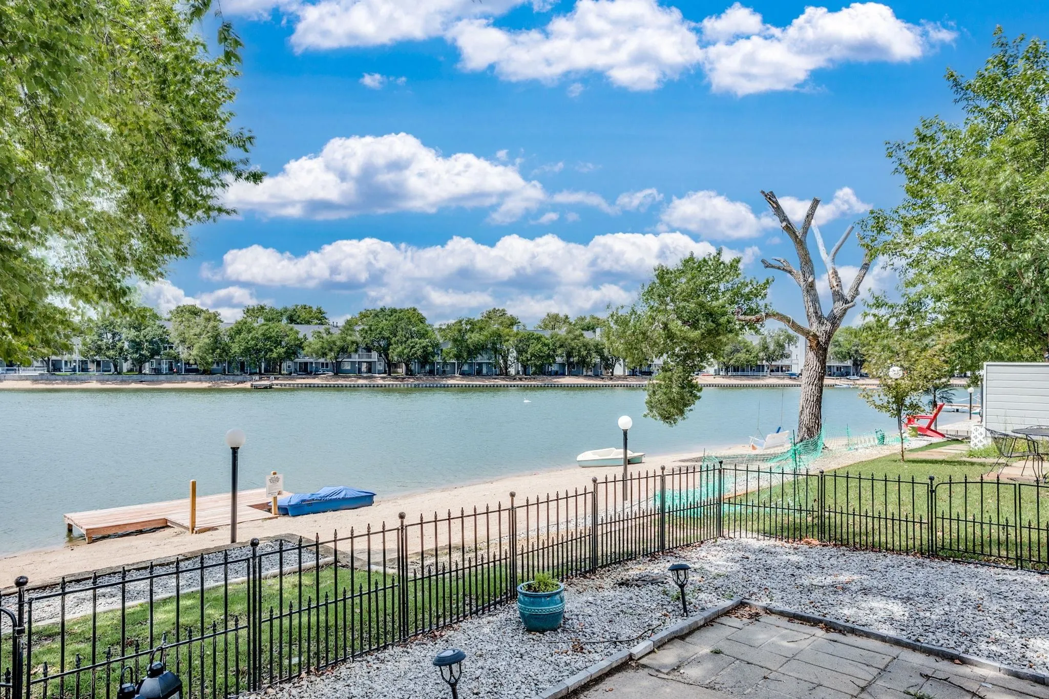 Wichita, Kansas 67212, United States, 1 Bedroom Bedrooms, ,2 BathroomsBathrooms,Residential,Active,179240