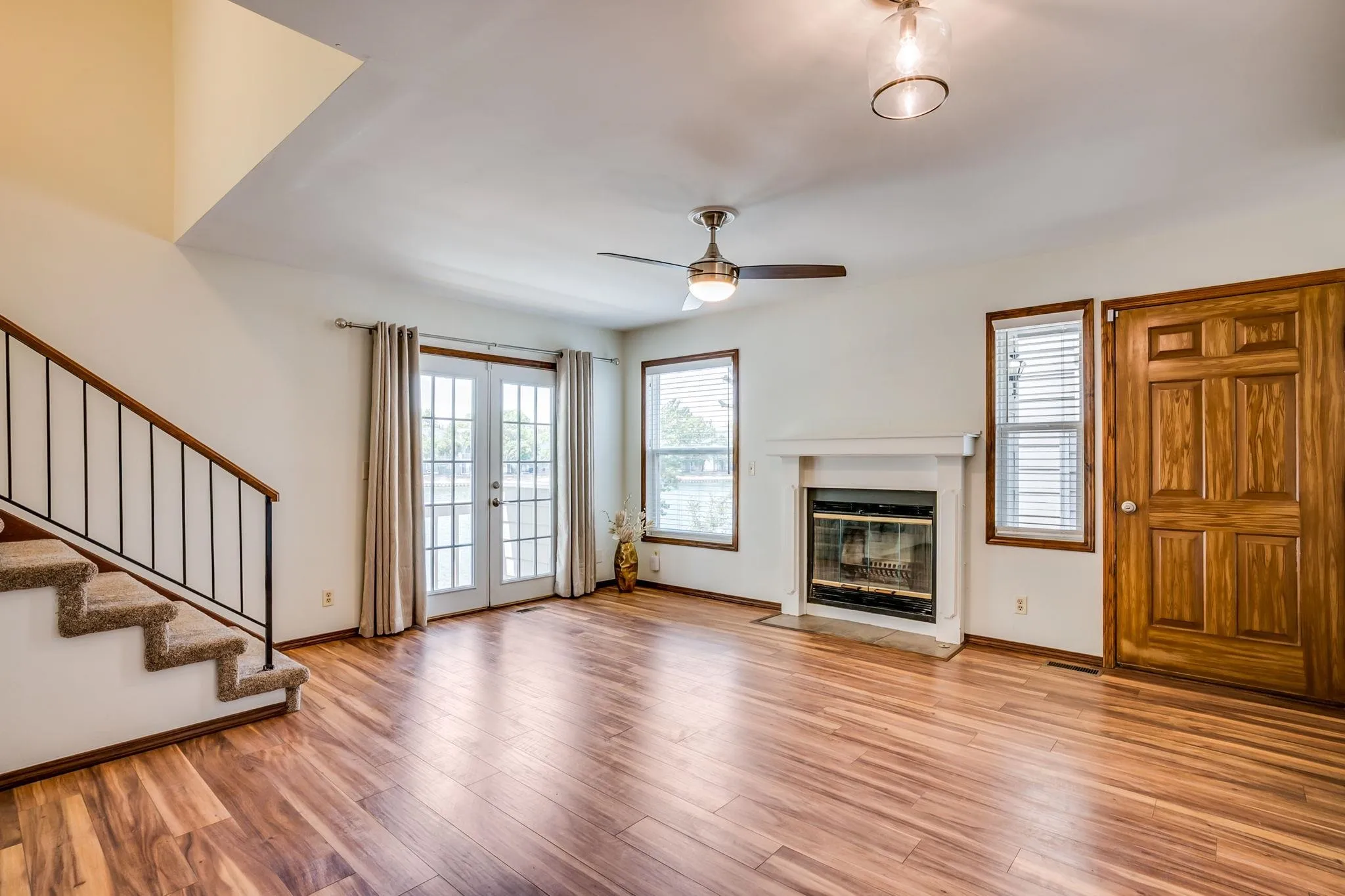 Wichita, Kansas 67212, United States, 1 Bedroom Bedrooms, ,2 BathroomsBathrooms,Residential,Active,179240