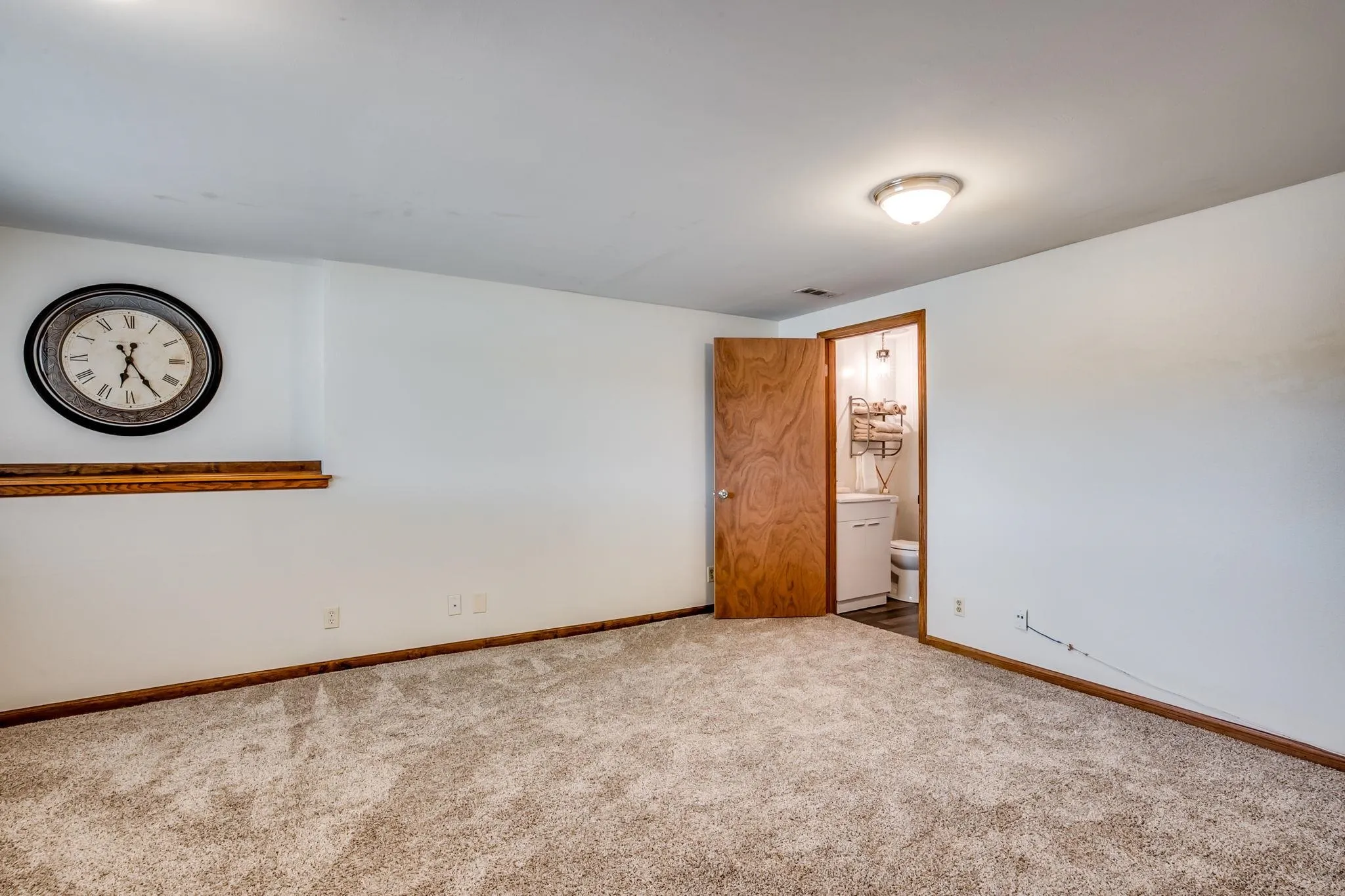 Wichita, Kansas 67212, United States, 1 Bedroom Bedrooms, ,2 BathroomsBathrooms,Residential,Active,179240