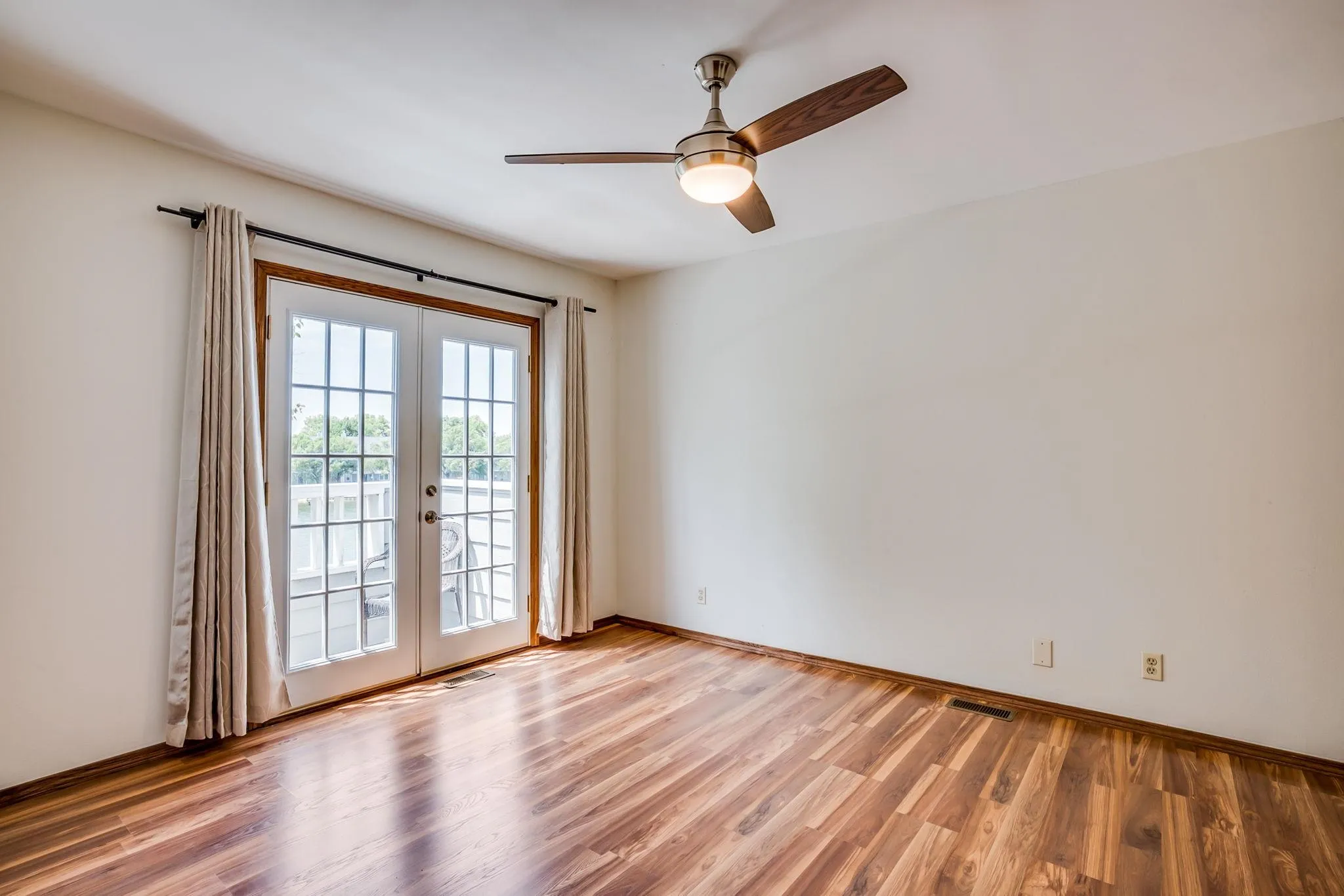 Wichita, Kansas 67212, United States, 1 Bedroom Bedrooms, ,2 BathroomsBathrooms,Residential,Active,179240