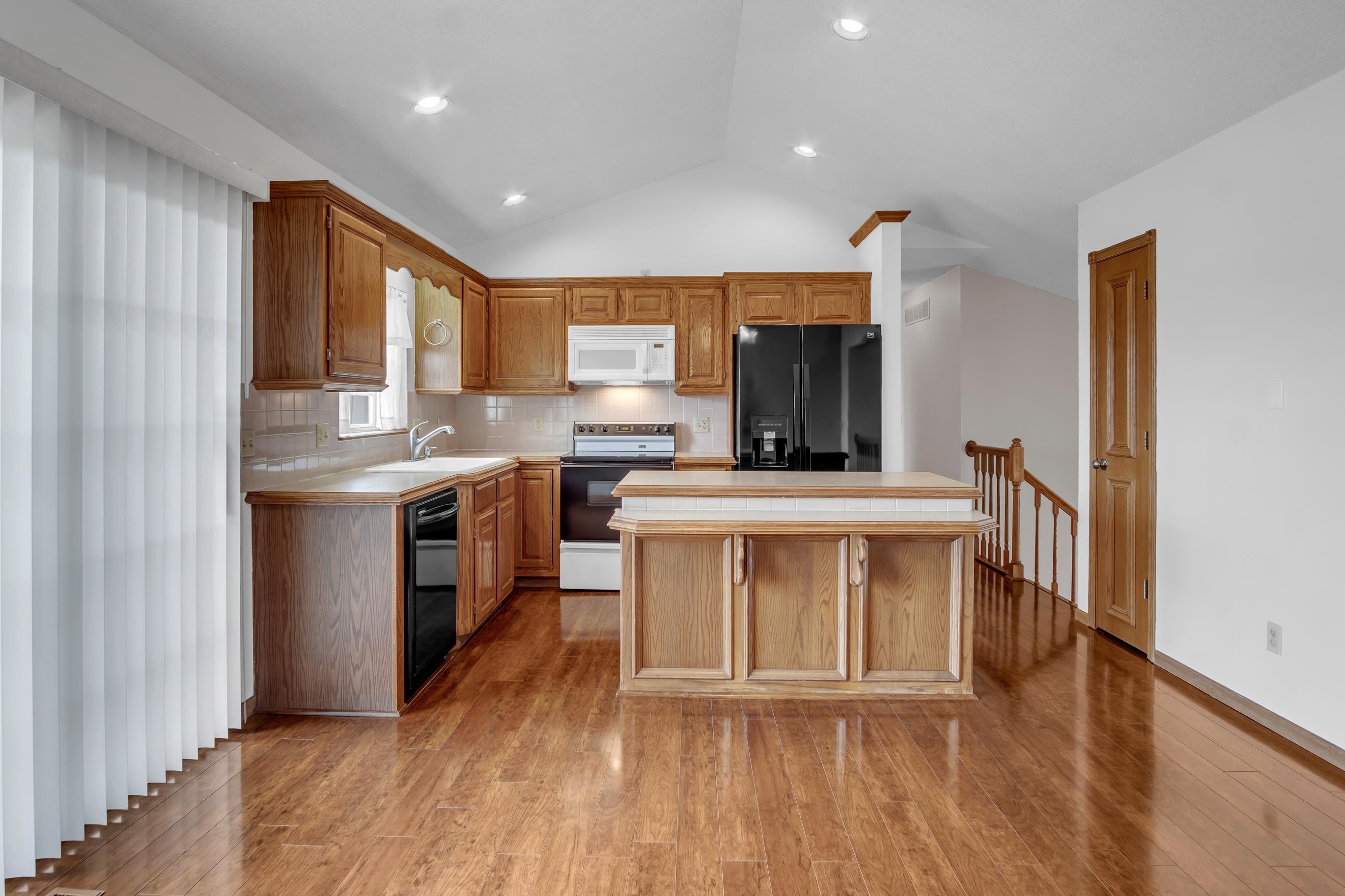 417 Victoria Ct, Newton, Kansas image 12