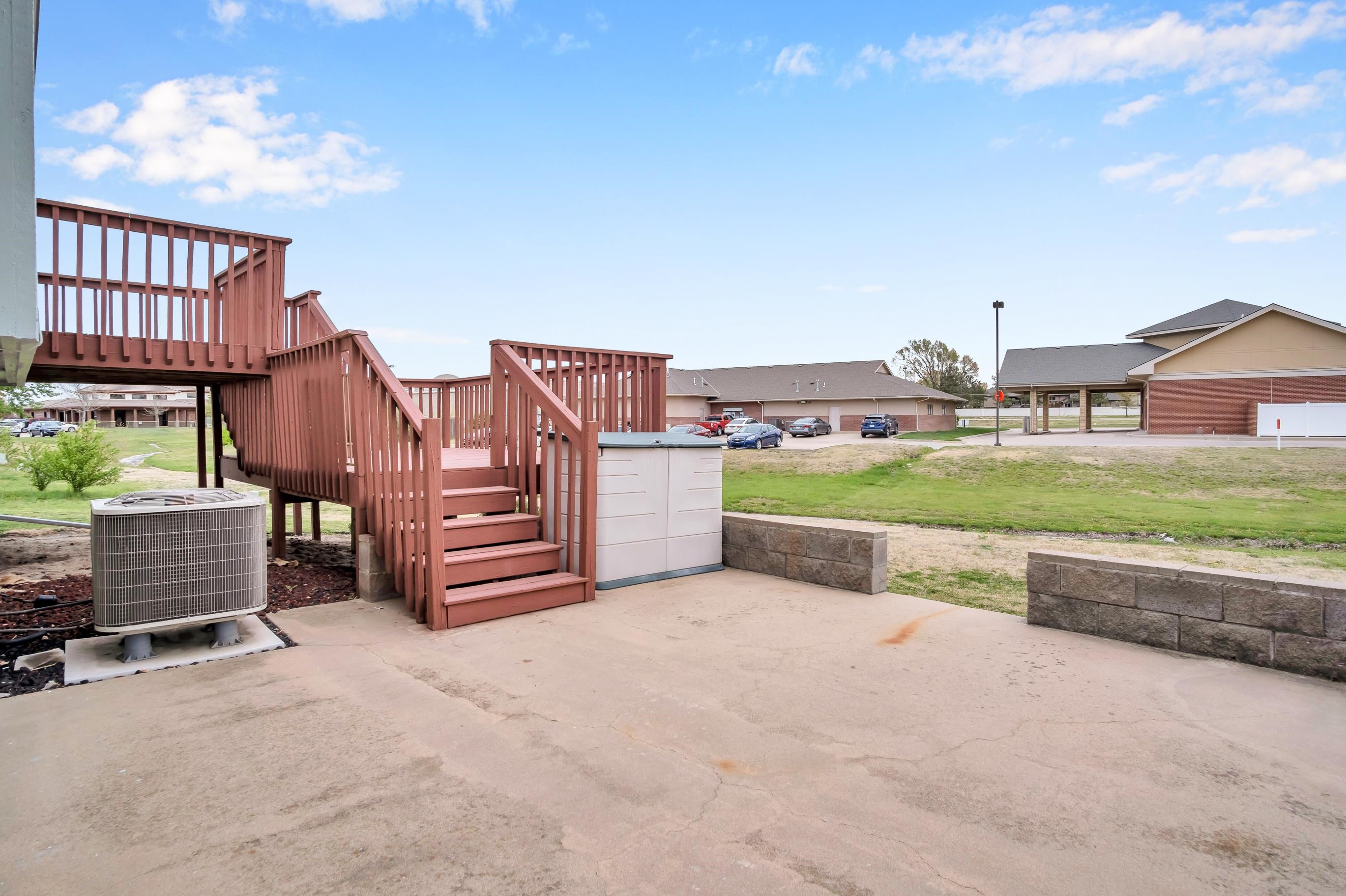 417 Victoria Ct, Newton, Kansas image 34