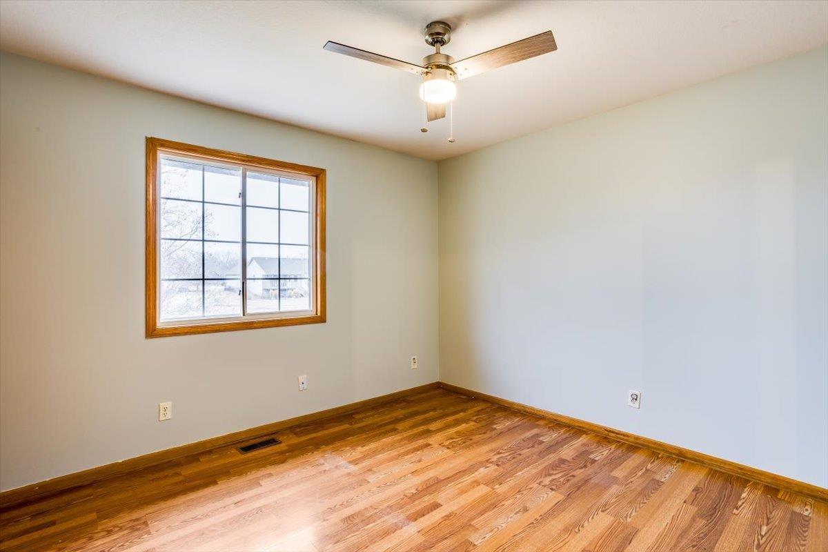 2241 N Sandplum St, Wichita, Kansas image 21