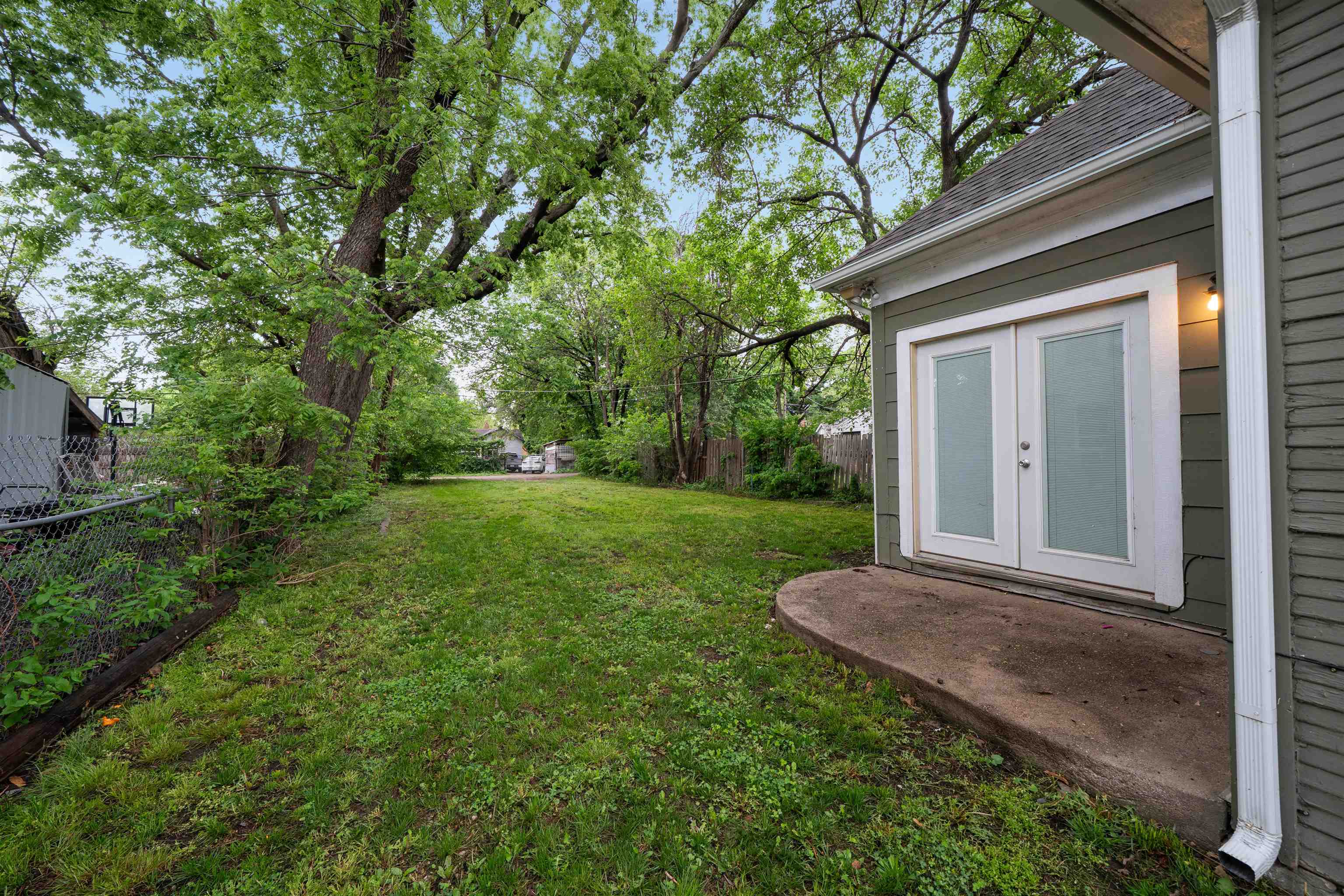 1027 S Saint Francis St, Wichita, Kansas image 19