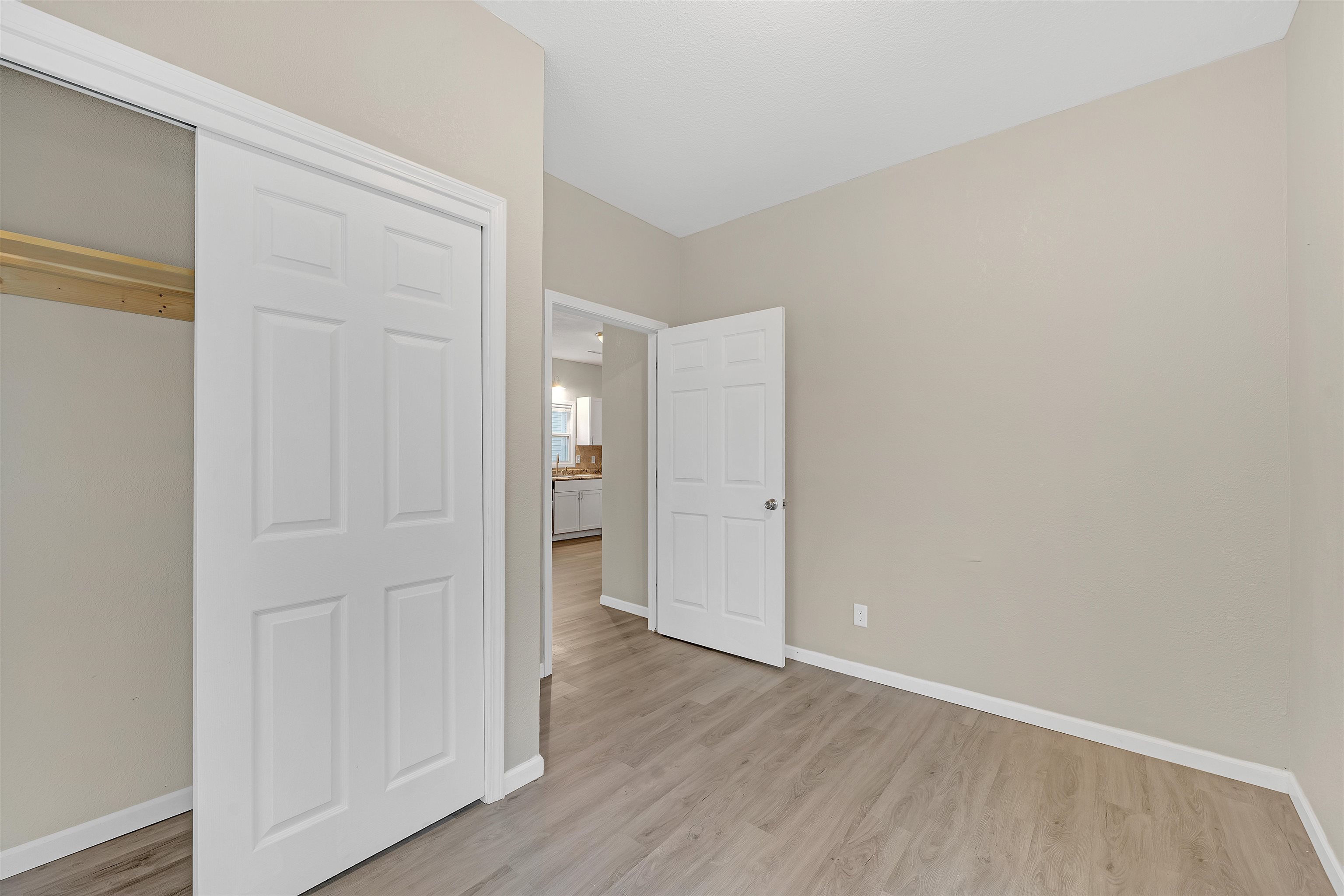 1027 S Saint Francis St, Wichita, Kansas image 15
