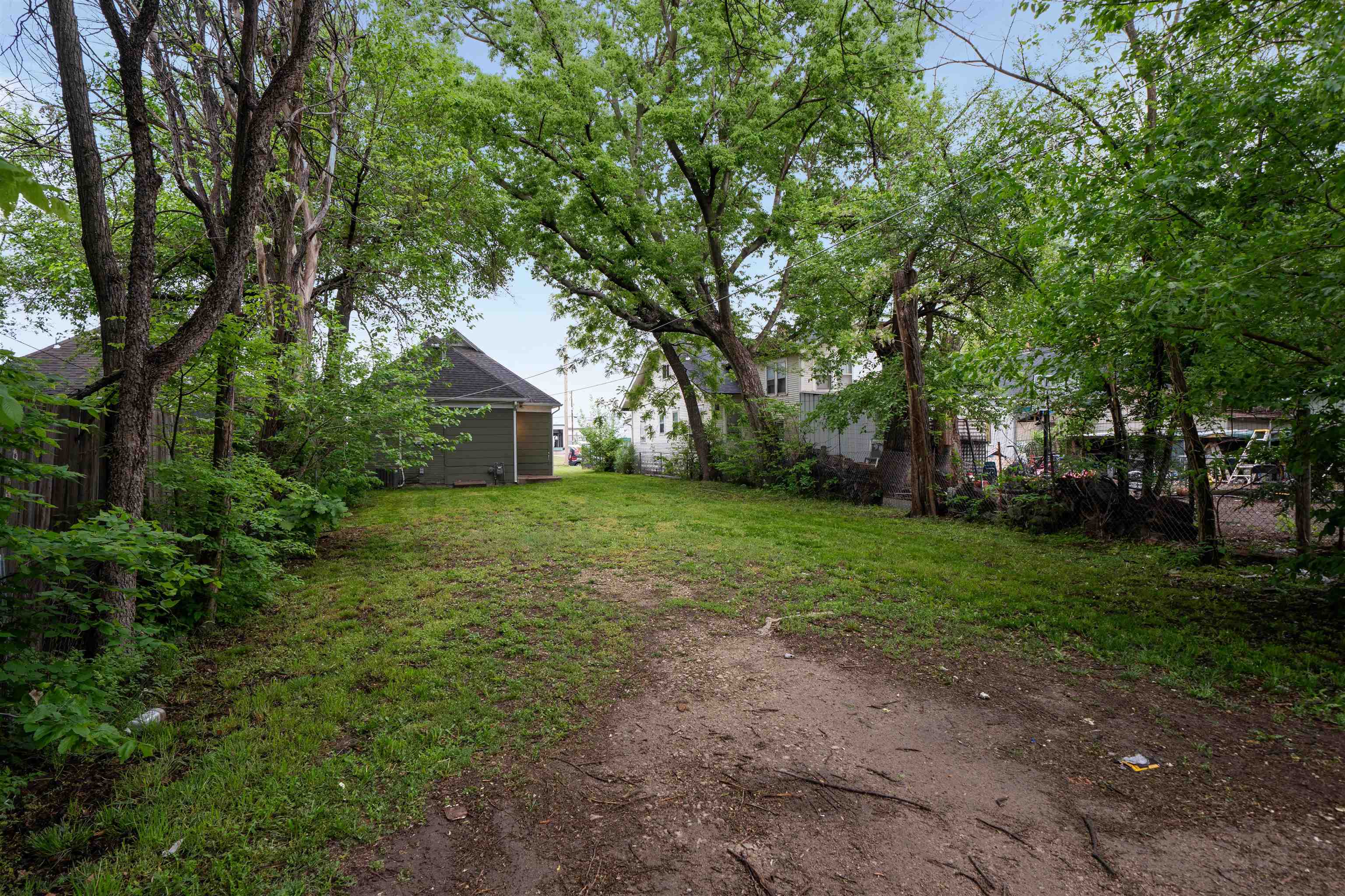 1027 S Saint Francis St, Wichita, Kansas image 22