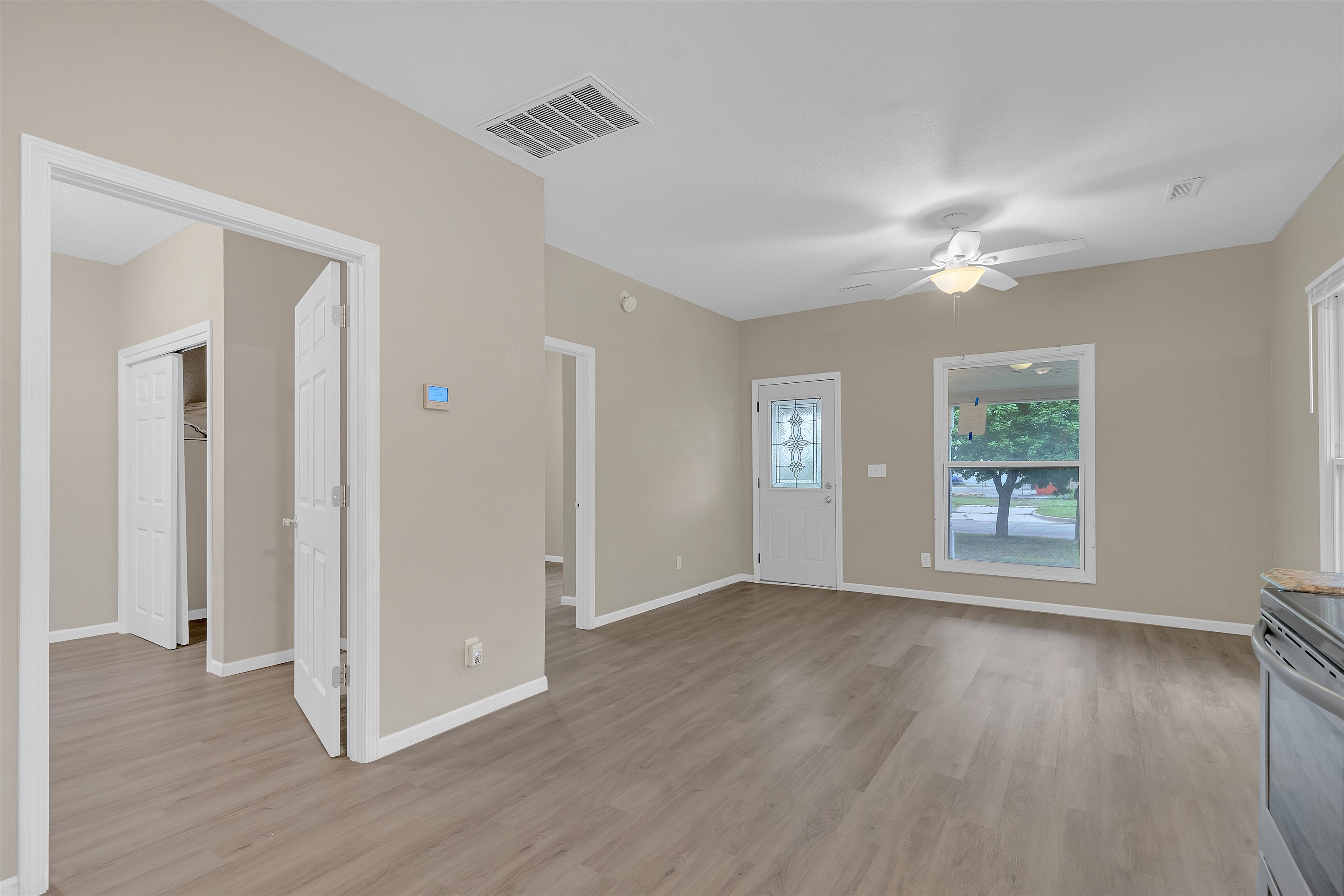 1027 S Saint Francis St, Wichita, Kansas image 7
