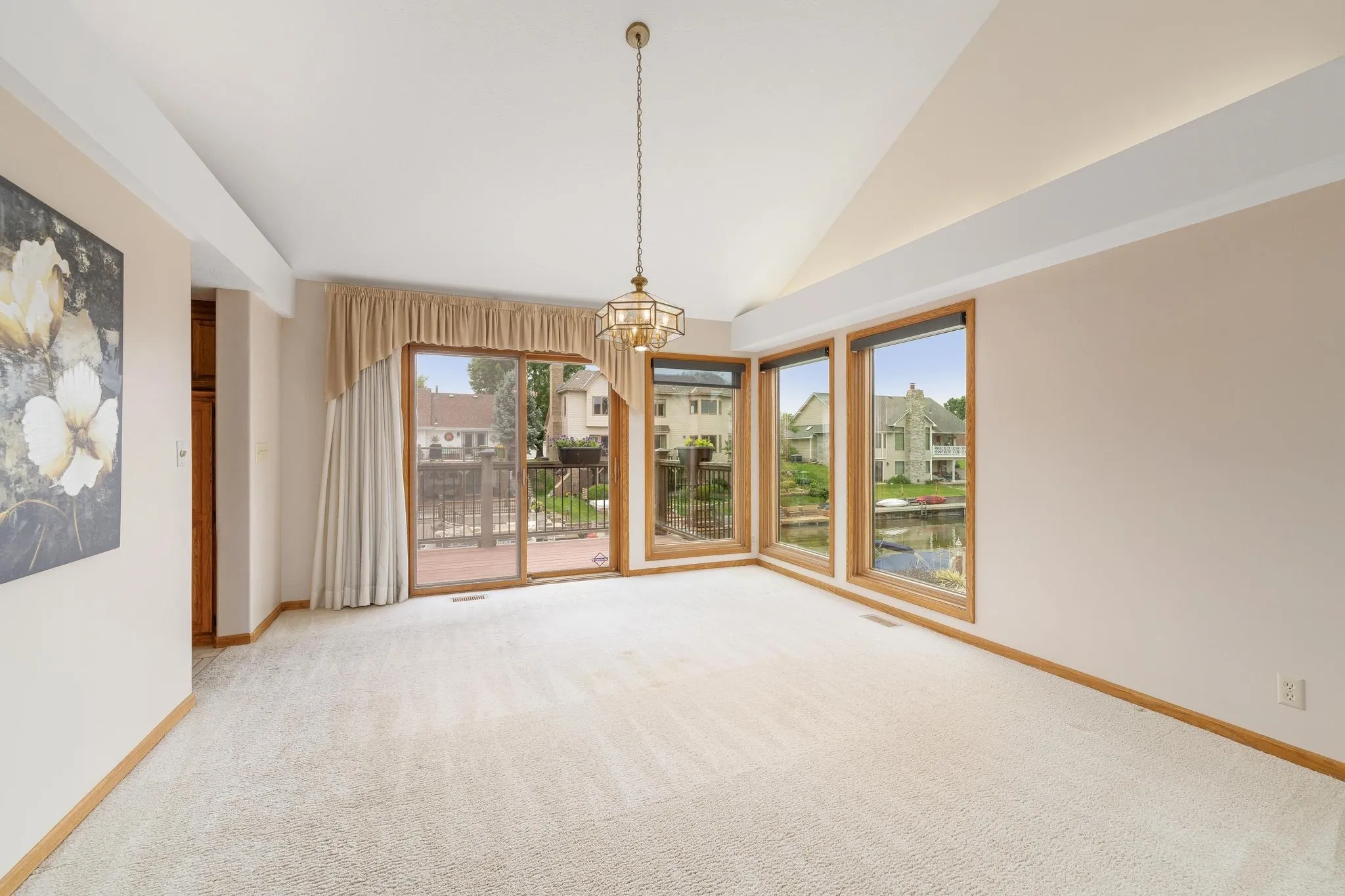 Wichita, Kansas 67204, United States, 3 Bedrooms Bedrooms, ,3 BathroomsBathrooms,Residential,Pending,150179