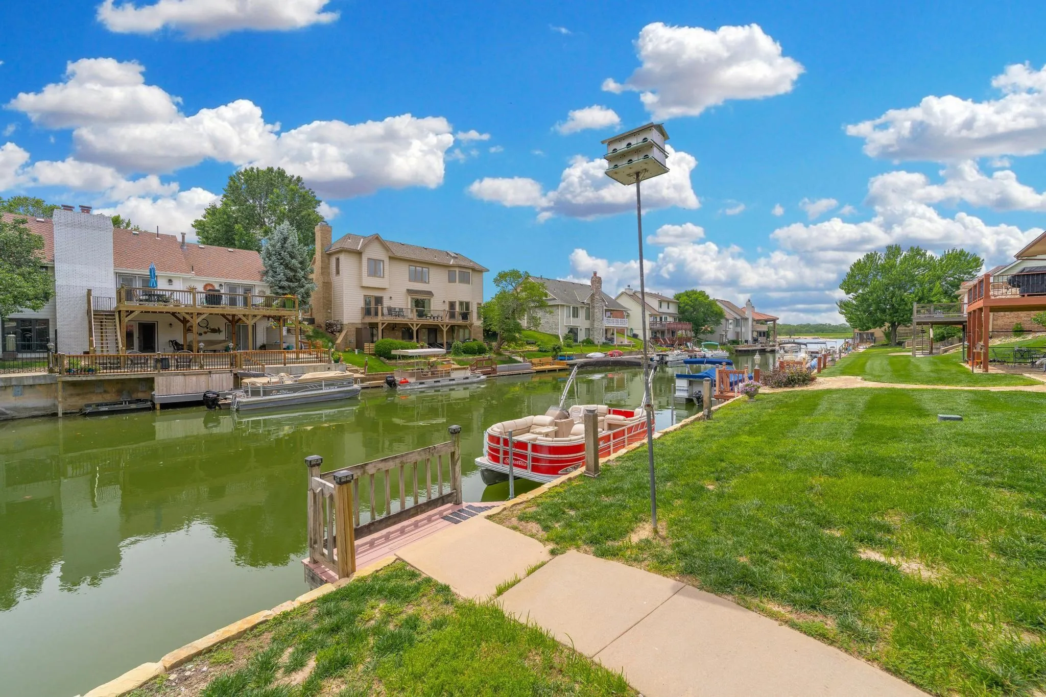 Wichita, Kansas 67204, United States, 3 Bedrooms Bedrooms, ,3 BathroomsBathrooms,Residential,Pending,150179