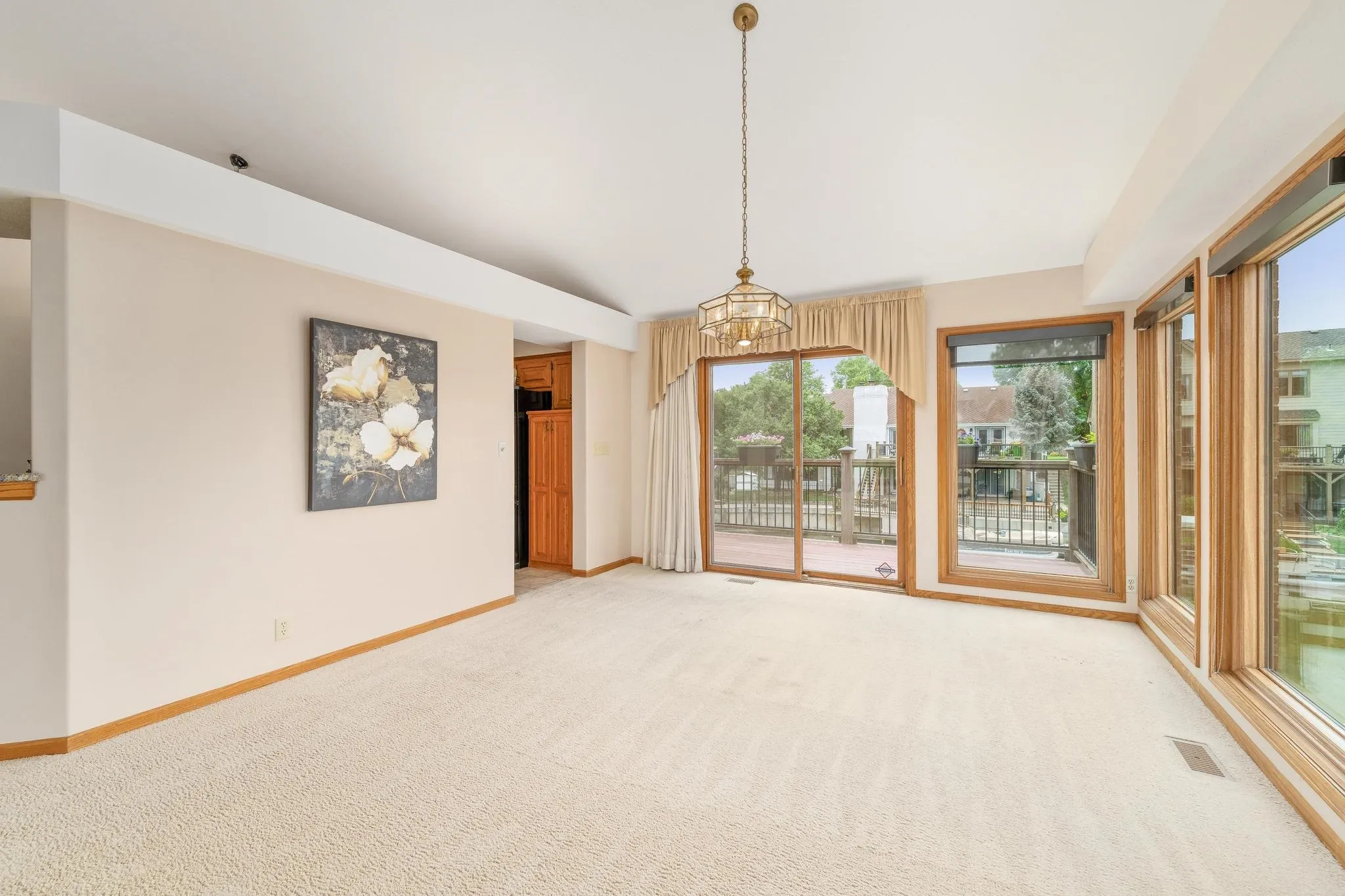 Wichita, Kansas 67204, United States, 3 Bedrooms Bedrooms, ,3 BathroomsBathrooms,Residential,Pending,150179