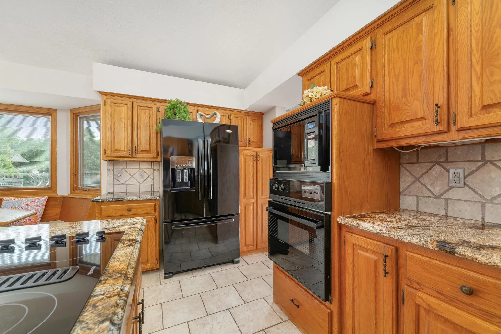 Wichita, Kansas 67204, United States, 3 Bedrooms Bedrooms, ,3 BathroomsBathrooms,Residential,Pending,150179