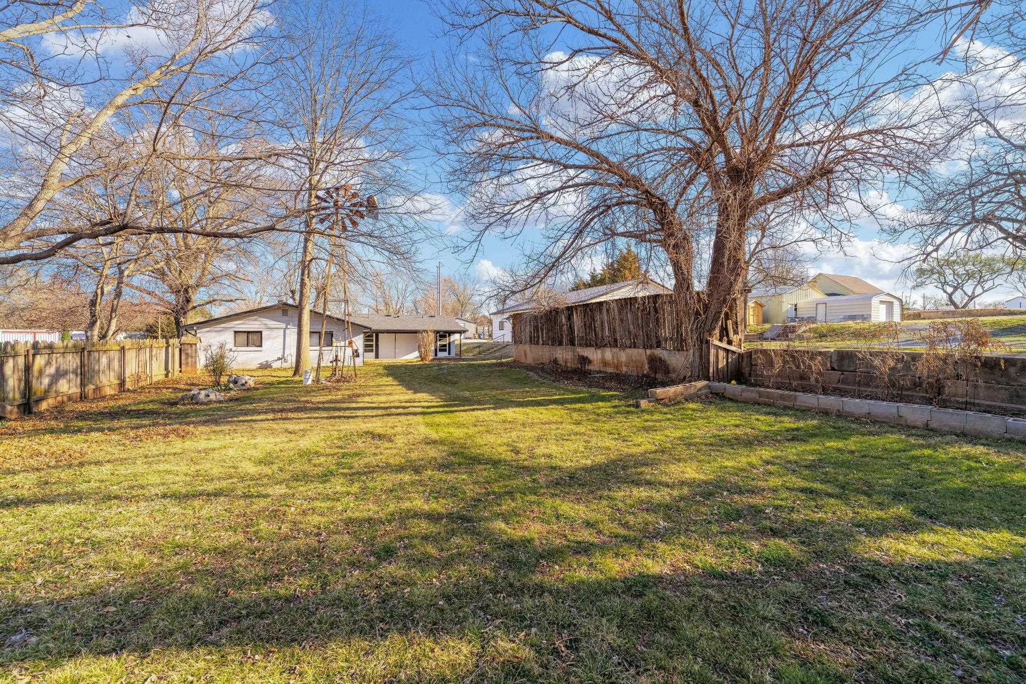 302 S Water St, Derby, Kansas image 25