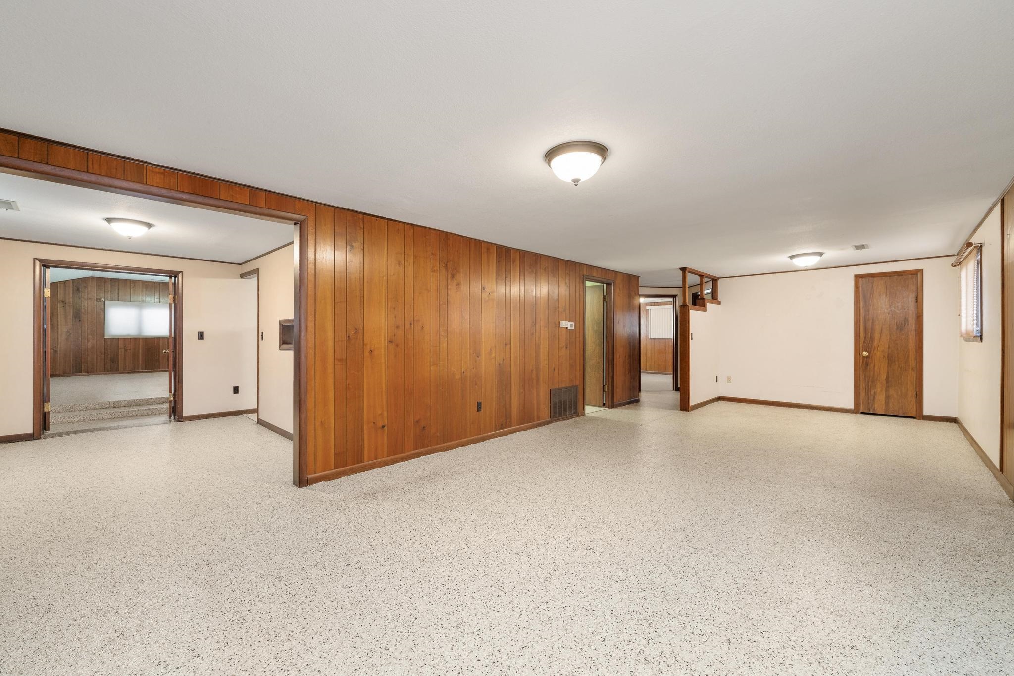 302 S Water St, Derby, Kansas image 7