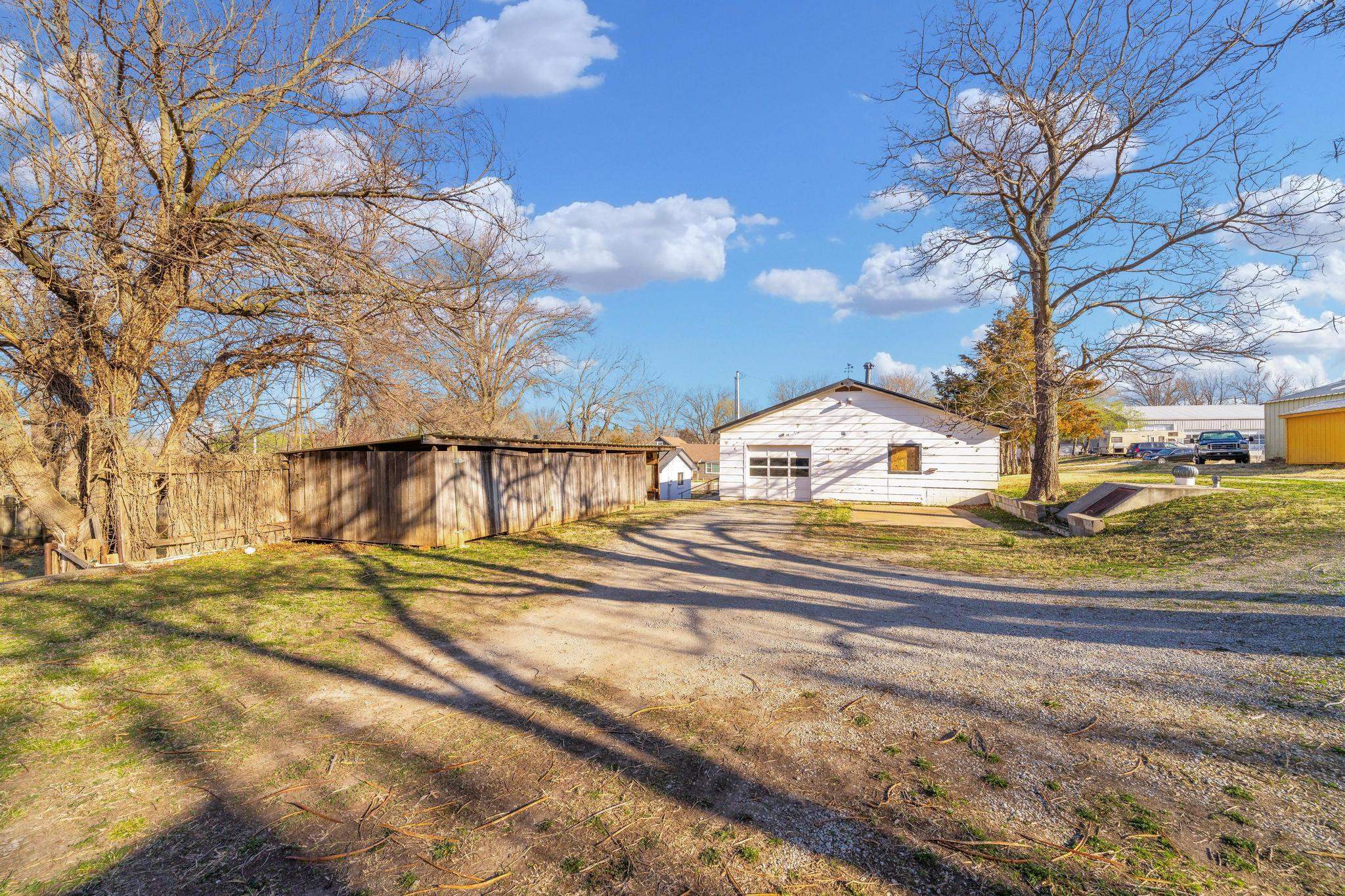 302 S Water St, Derby, Kansas image 27
