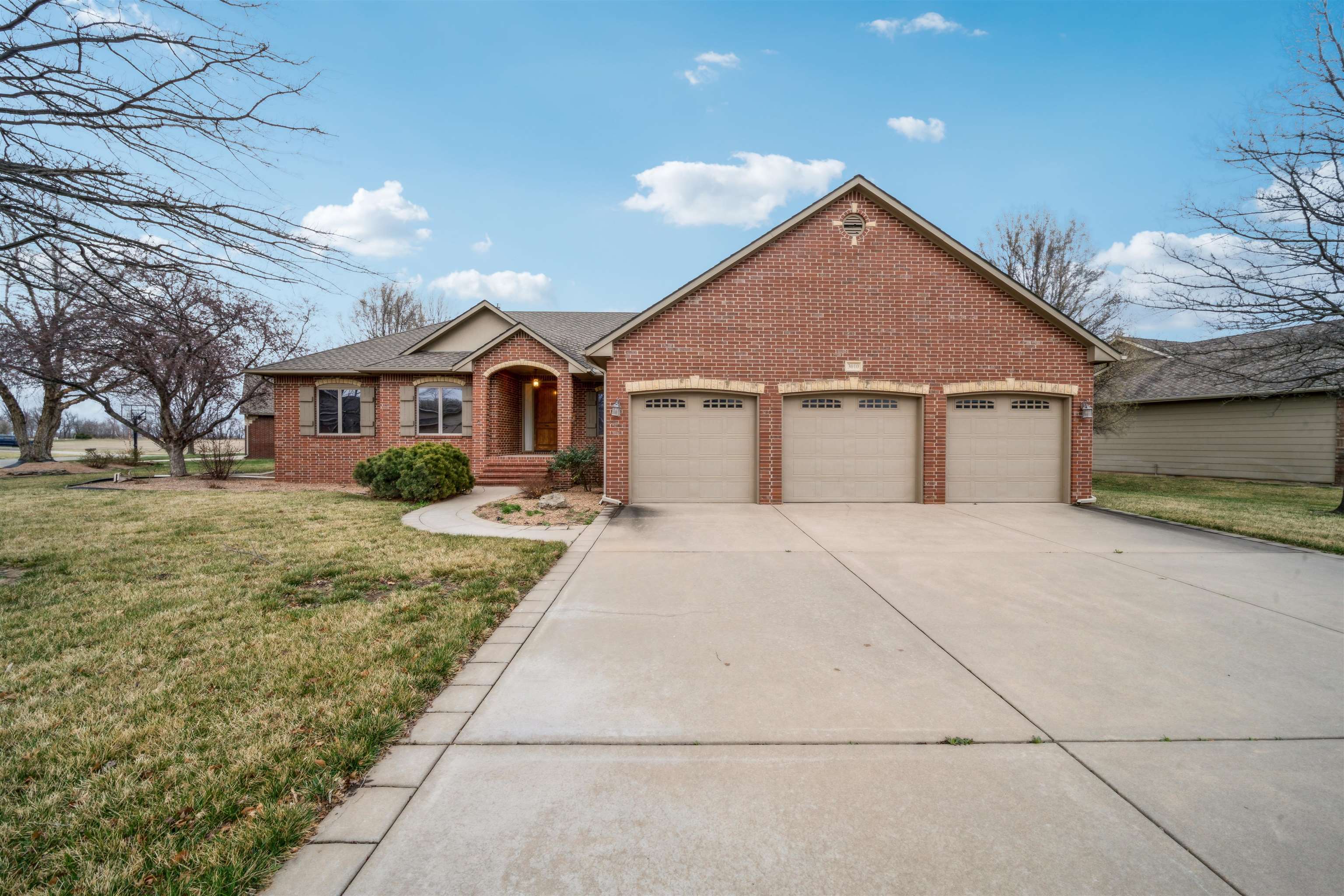 3010 N Fieldstone Ct, Augusta, Kansas image 1
