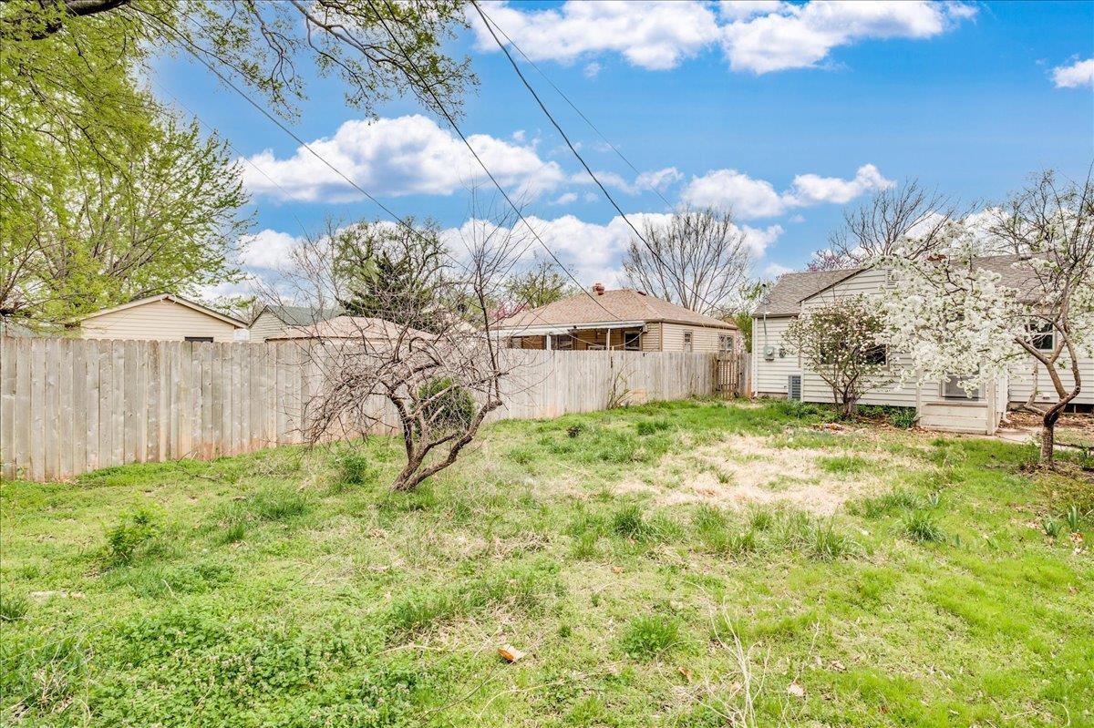 2232 S Ellis St, Wichita, Kansas image 27