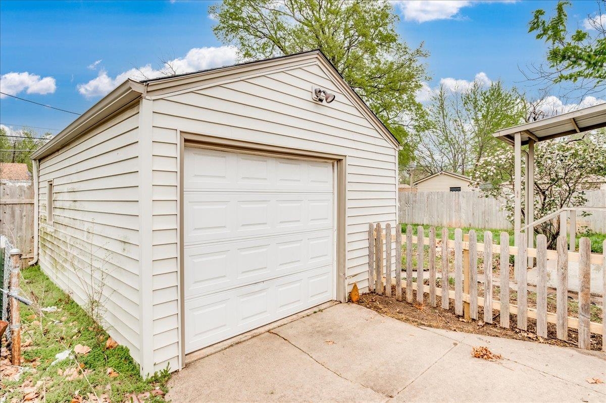 2232 S Ellis St, Wichita, Kansas image 23