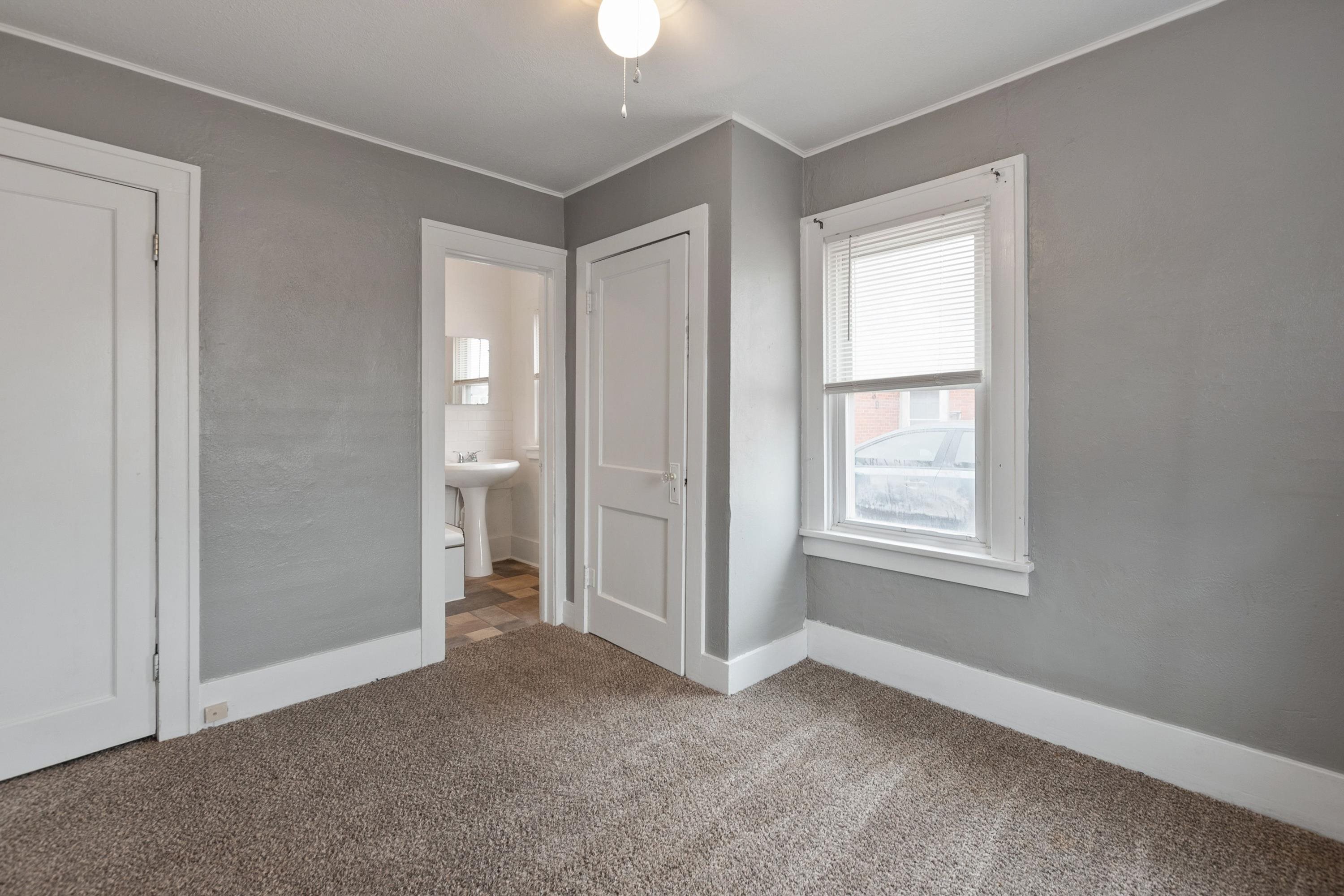 Wichita, Kansas 67208, United States, 2 Bedrooms Bedrooms, ,2 BathroomsBathrooms,Residential,Active,65014