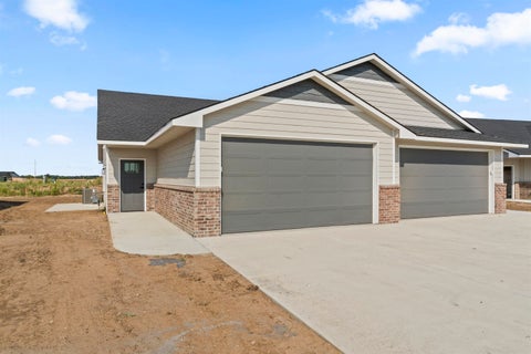Multifamily For Sale - 2795 S Cedar Crest<br/> Sedgwick County, Wichita, KS 67215