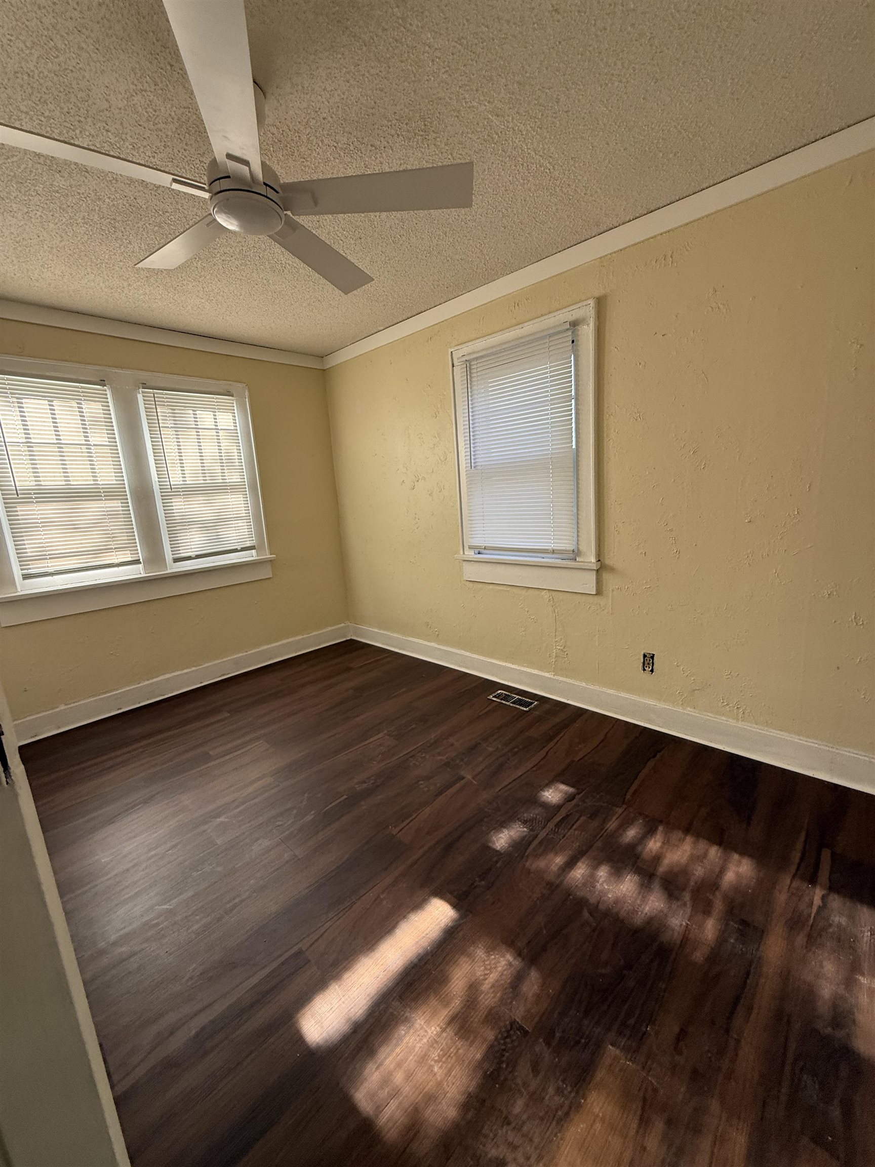 850 W 33rd St N St, Wichita, Kansas image 2