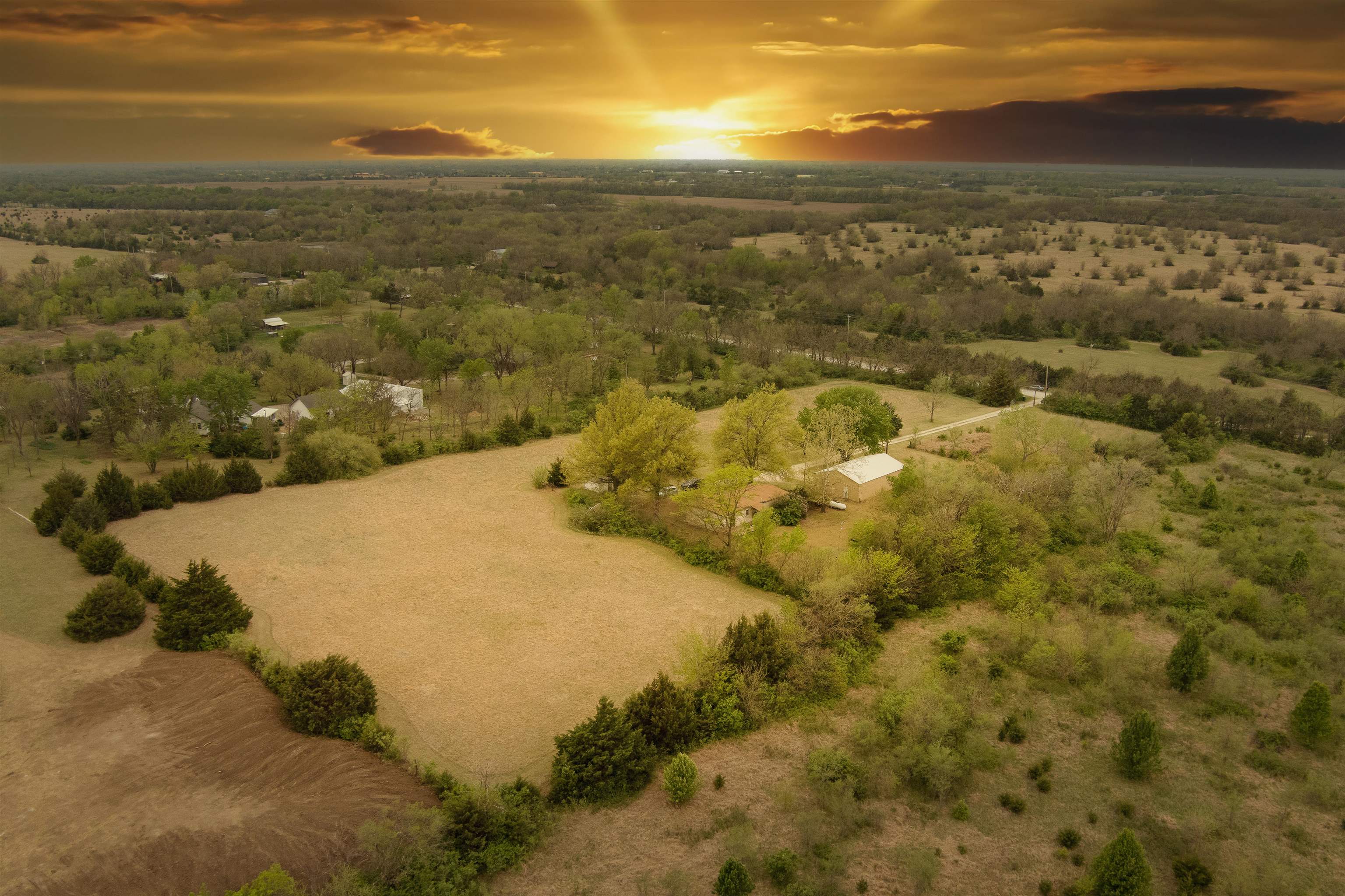 13278 SW Meadowlark Rd, Rose Hill, Kansas image 1