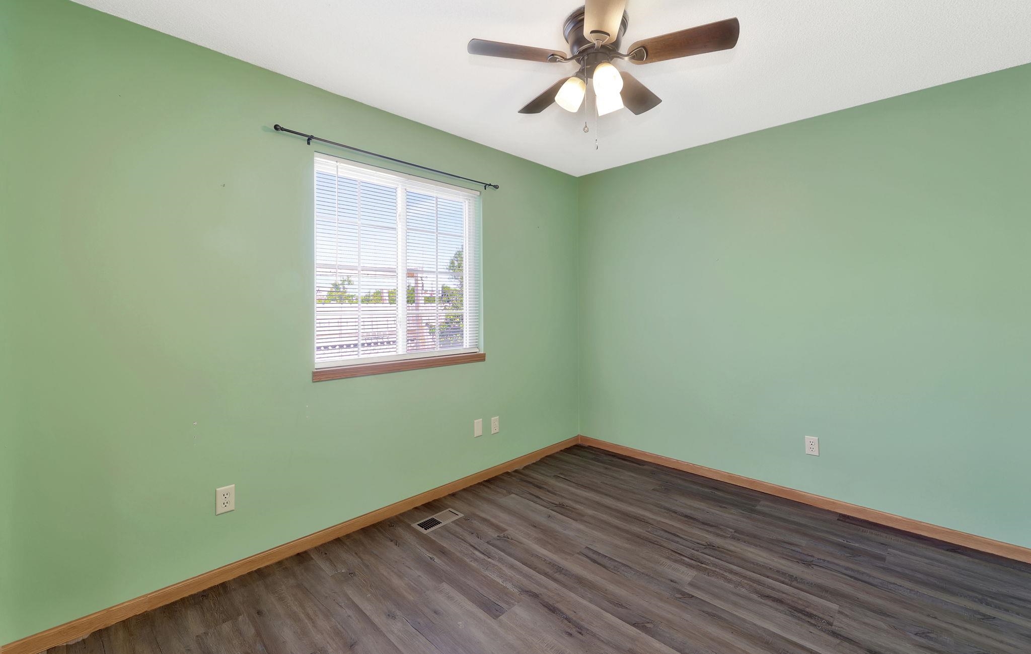 800 W Deerfield Cir, Valley Center, Kansas image 12