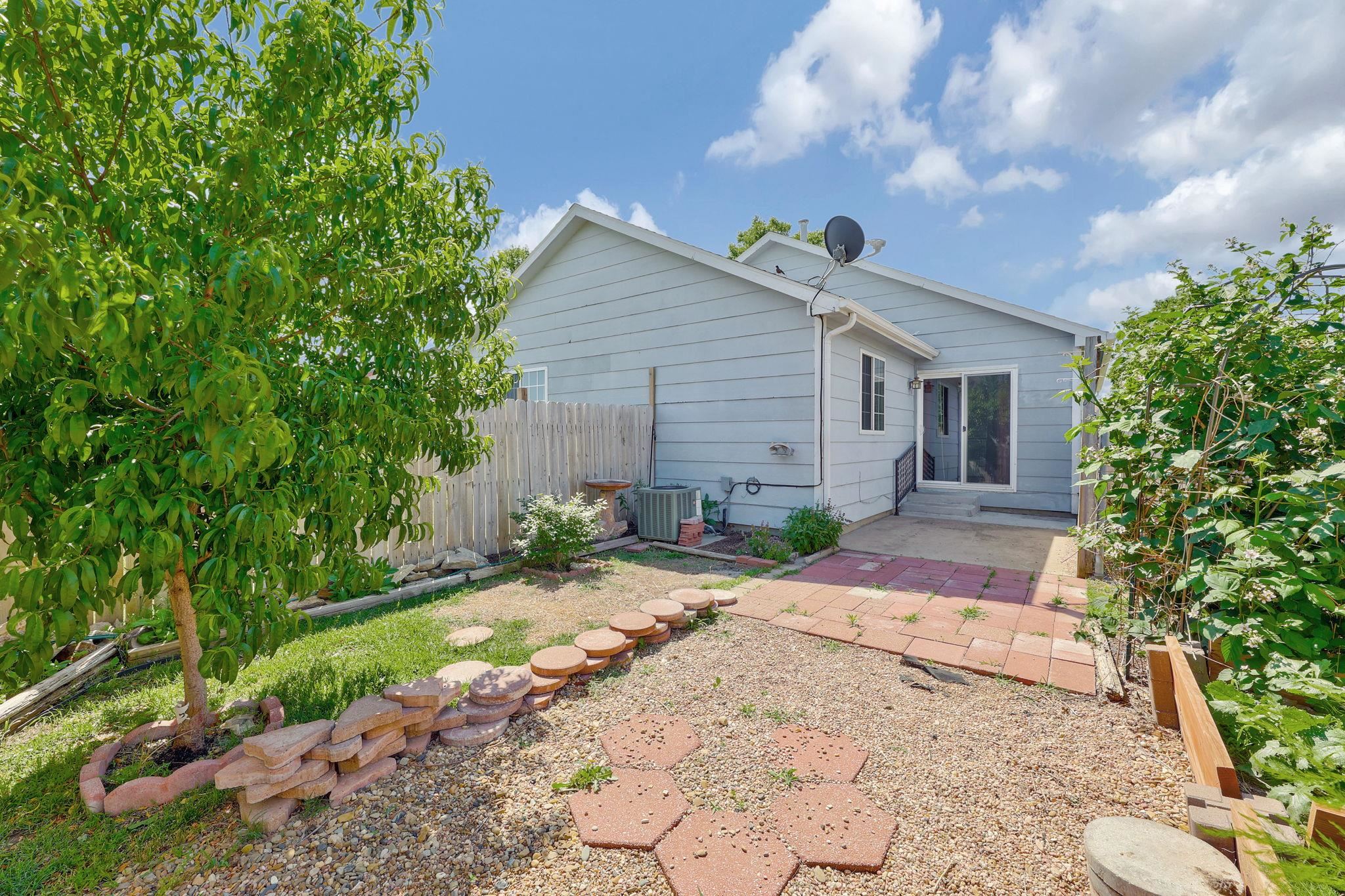 800 W Deerfield Cir, Valley Center, Kansas image 28