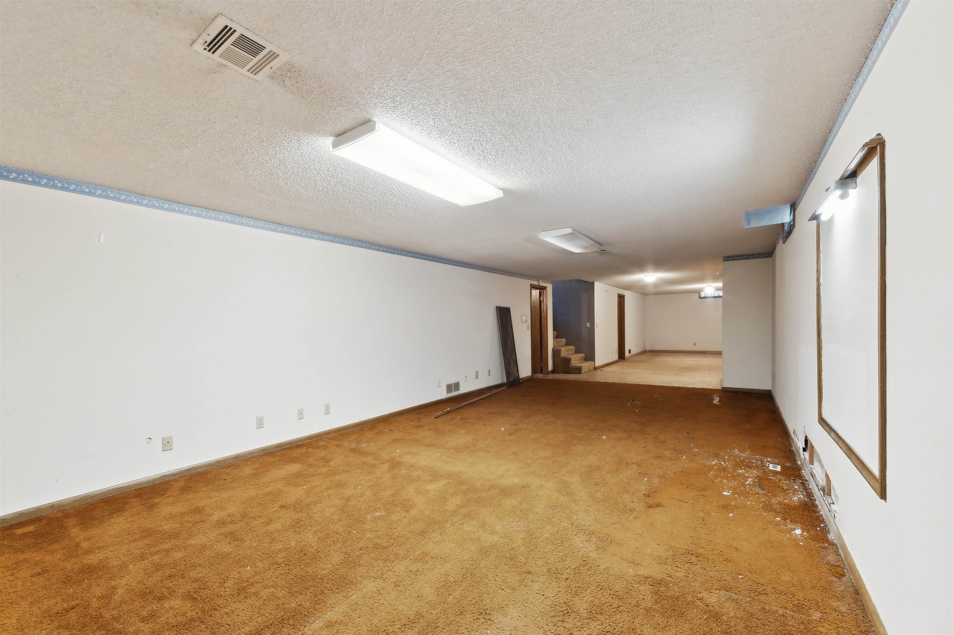 3249 N Hood Ct, Wichita, Kansas image 30