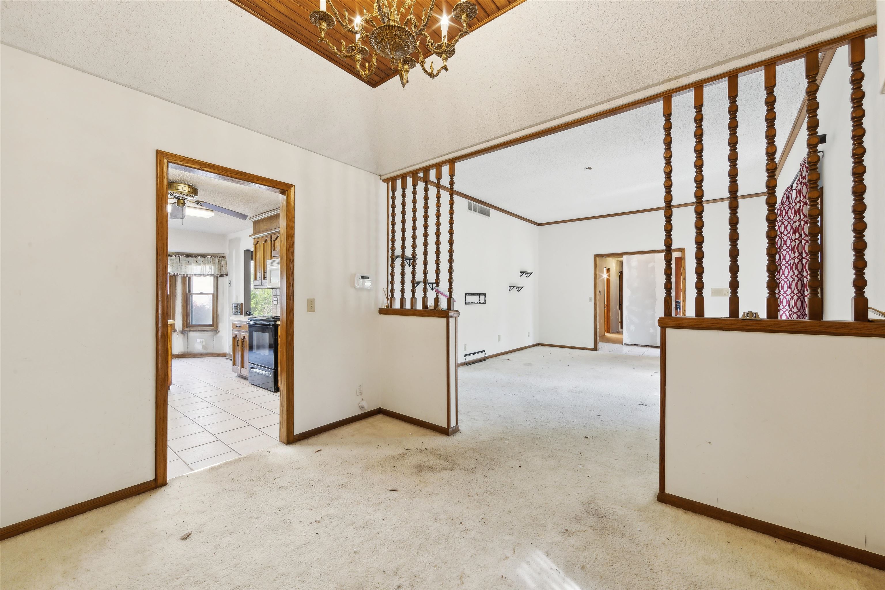 3249 N Hood Ct, Wichita, Kansas image 10