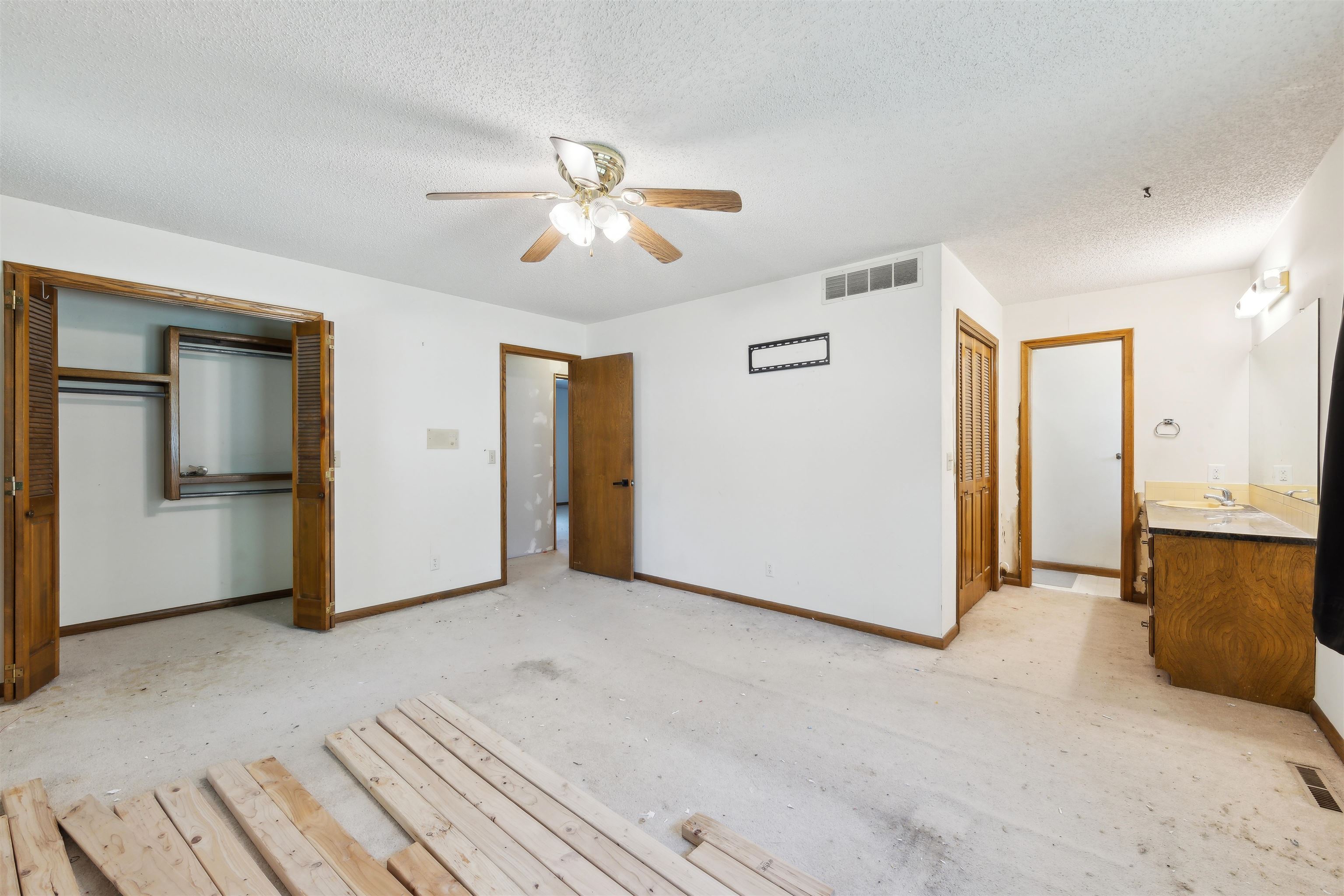 3249 N Hood Ct, Wichita, Kansas image 21