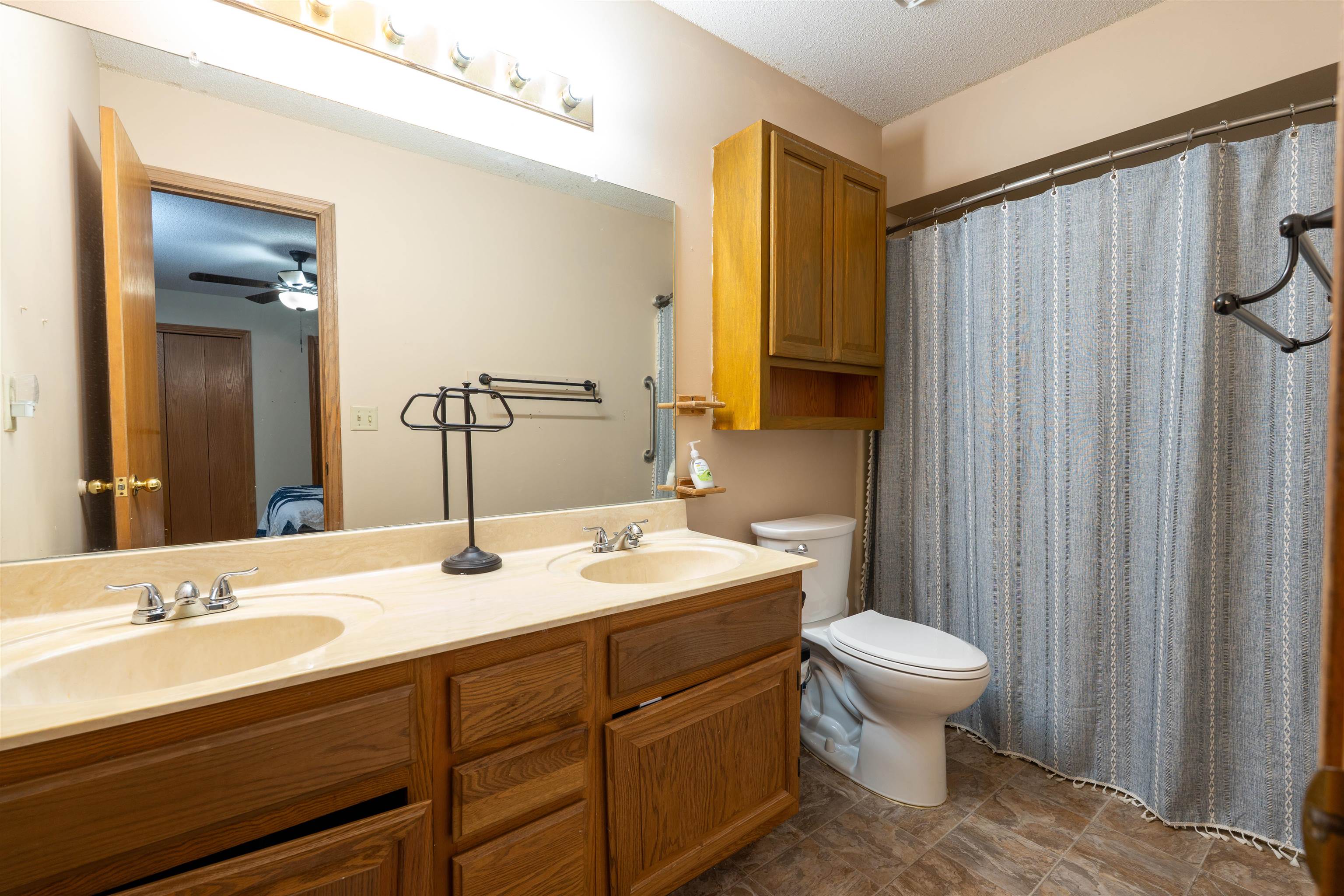 1508 Loring St, Haysville, Kansas image 9