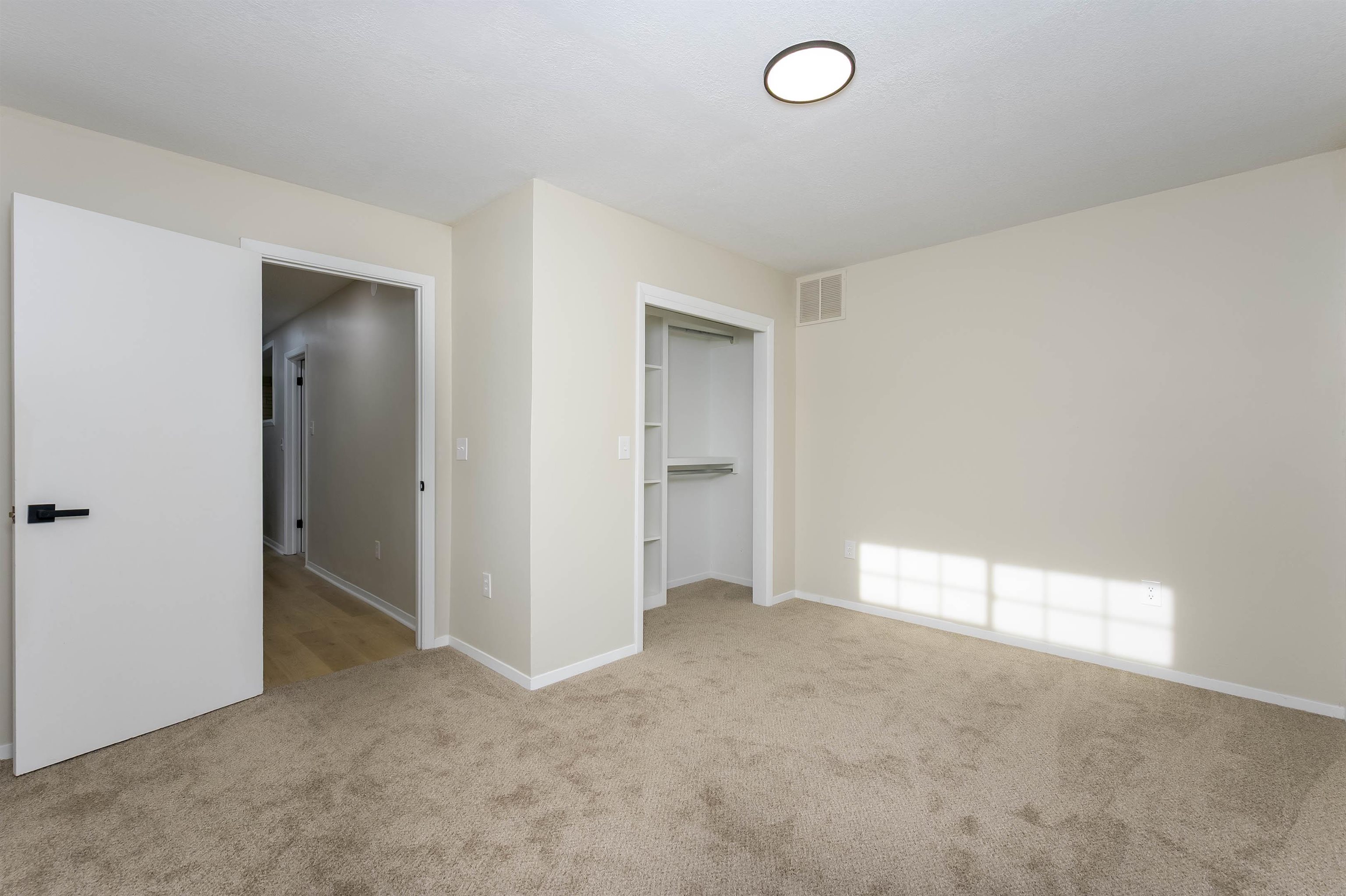 2616 N Wellesley Ave, Wichita, Kansas image 19