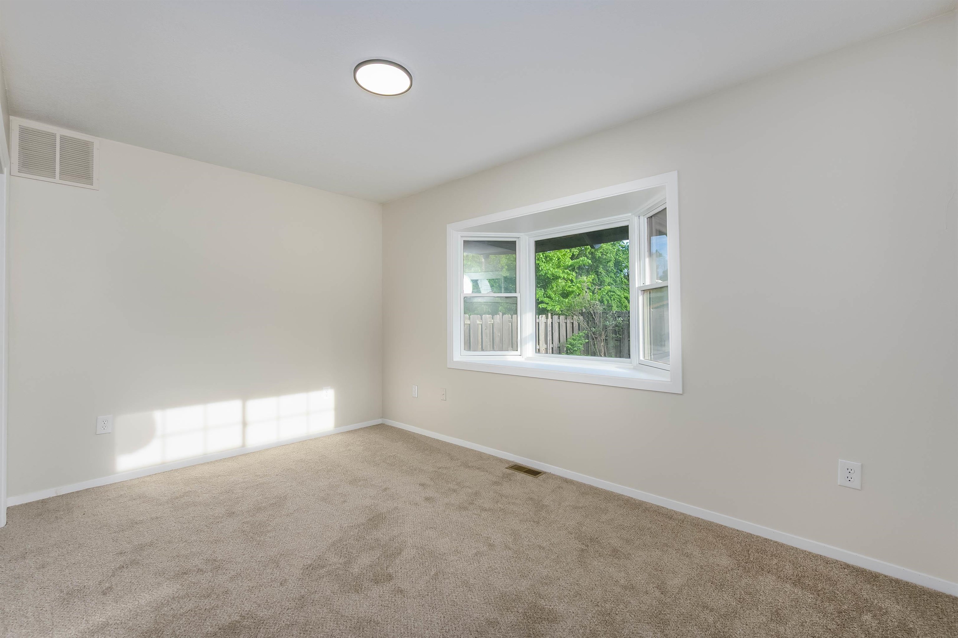 2616 N Wellesley Ave, Wichita, Kansas image 18